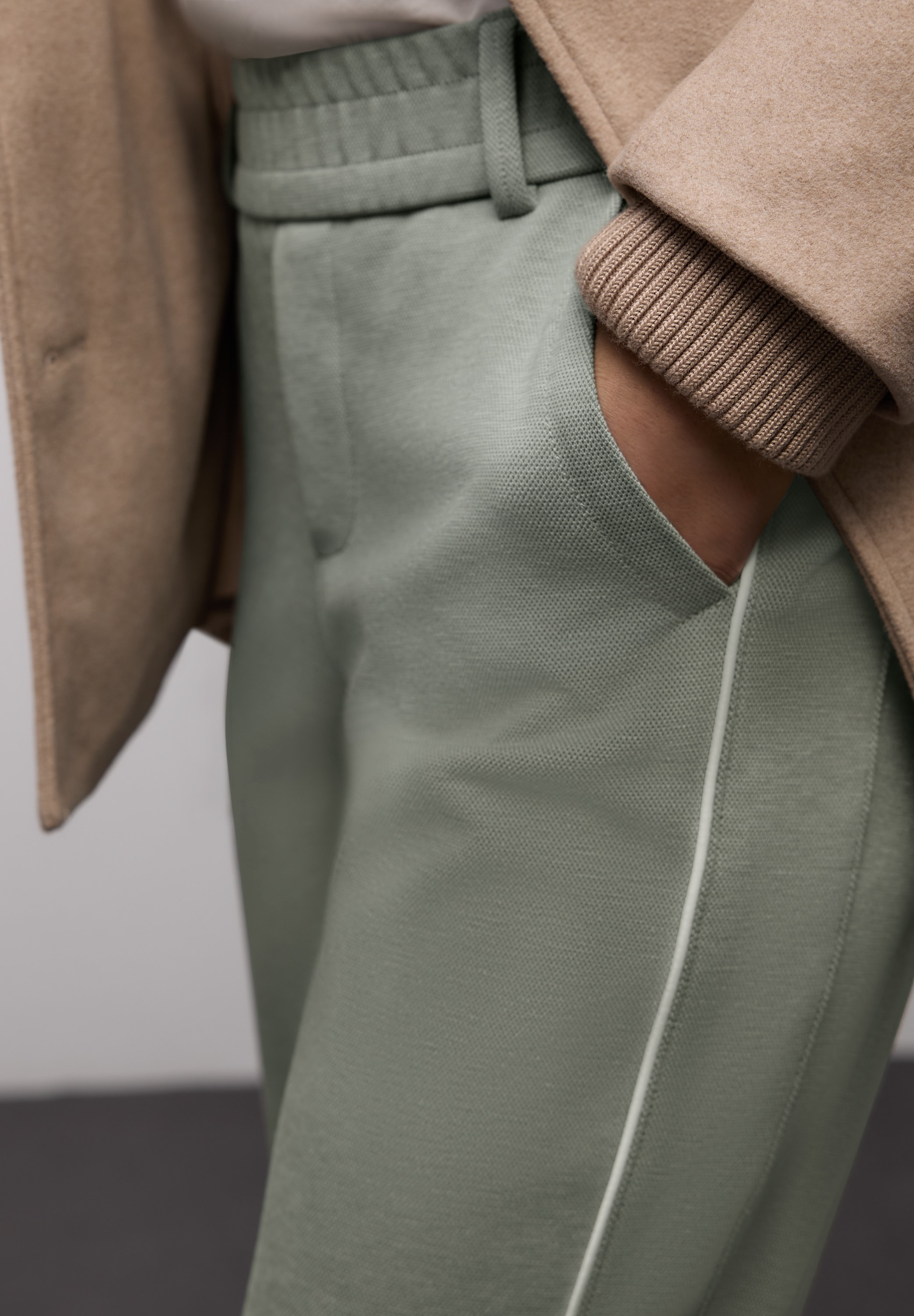 STREET ONE Stoffhose »Style Bonny Piqué«  mit Tape-Detail