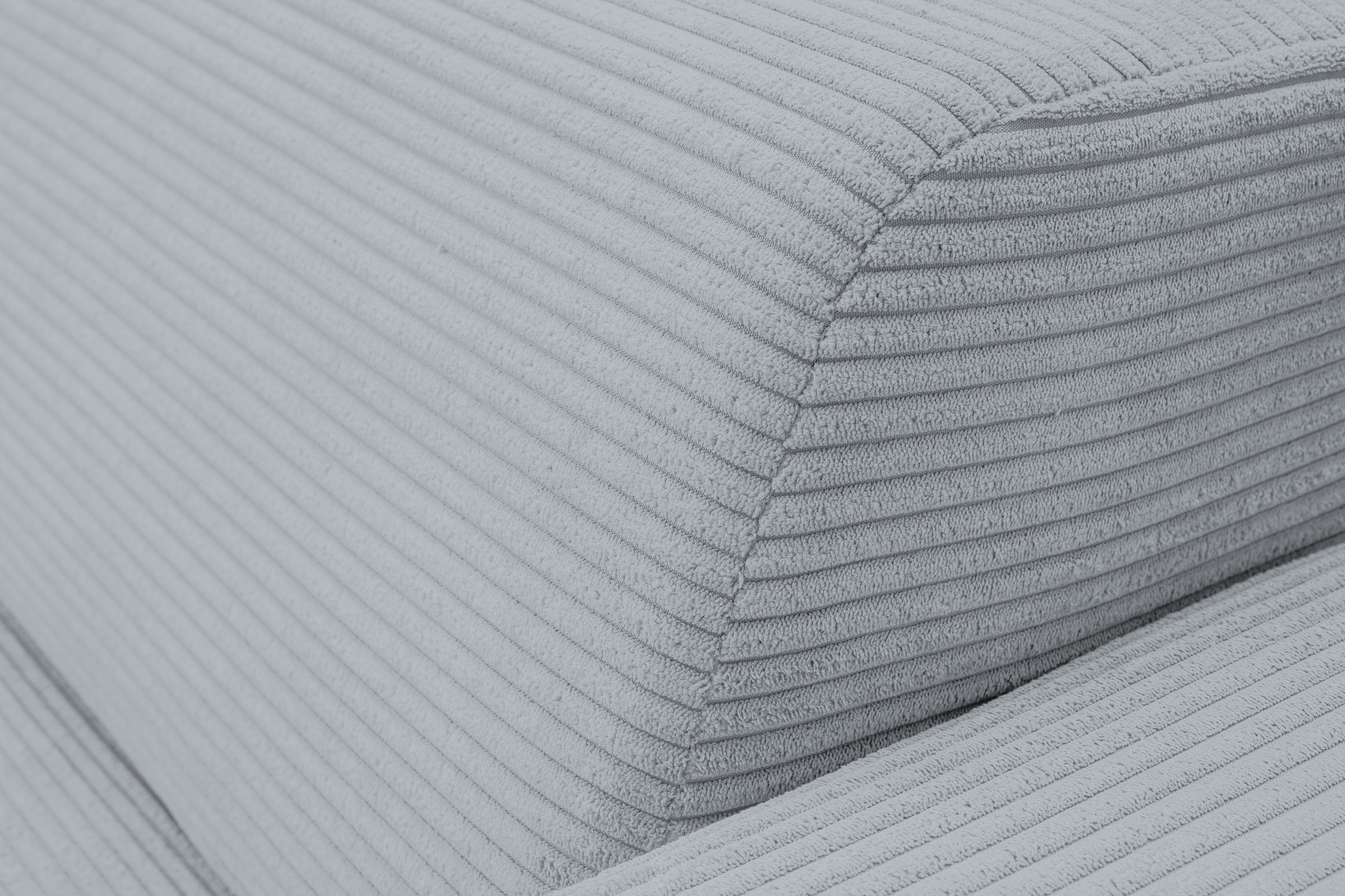 WERK2 Ecksofa »Zeus-XL, Mega-Sofa mit großer Sitztiefe, Stellmaße 311cm x 210cm«, Curvy Trend Garnitur mit urbaner Optik, bequem, Big-Sofa, L-Form