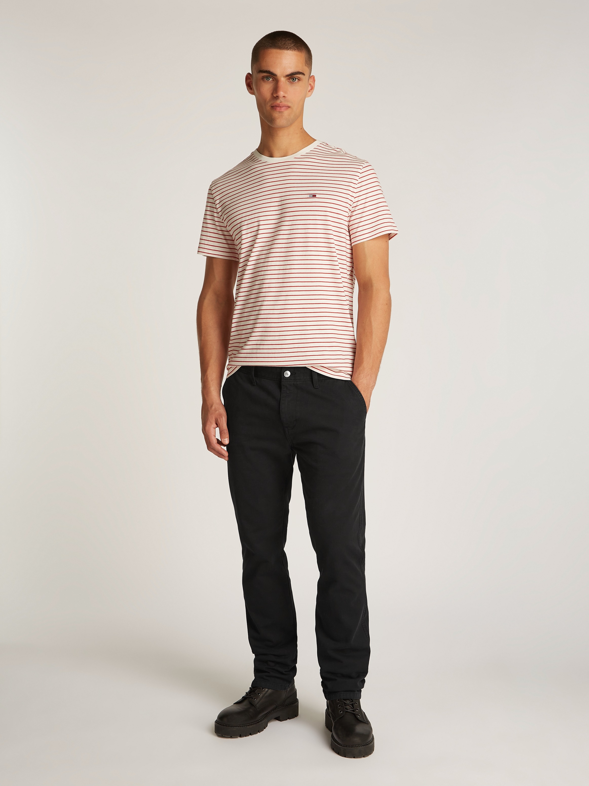 Tommy Jeans Chinohose »TJM RYAN CHINO«, mit Logostickerei