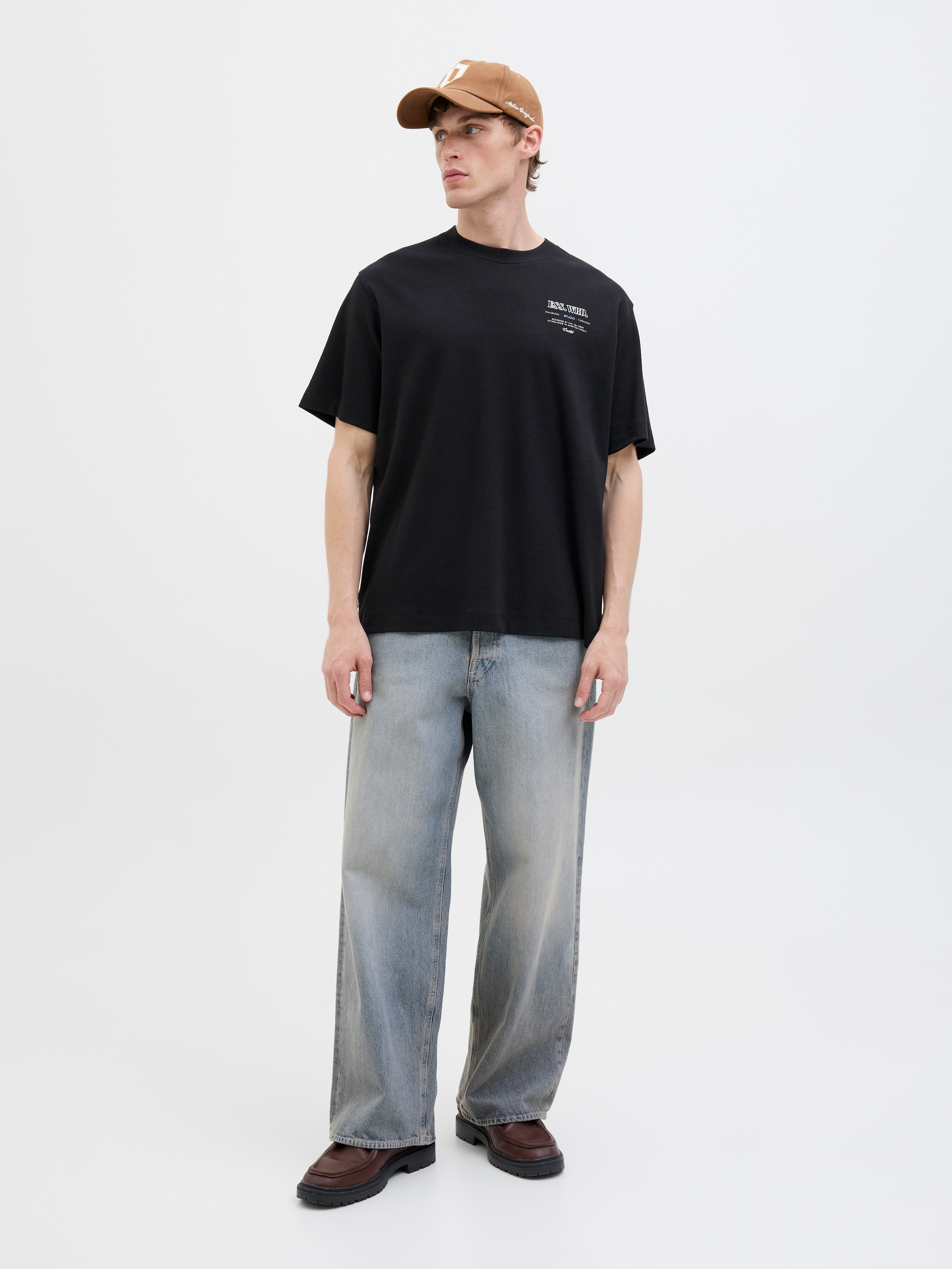 Jack & Jones Rundhalsshirt »JJEURBAN EDGE STUDIO TEE SS O-NECK NOOS«, mit Front und Back Print