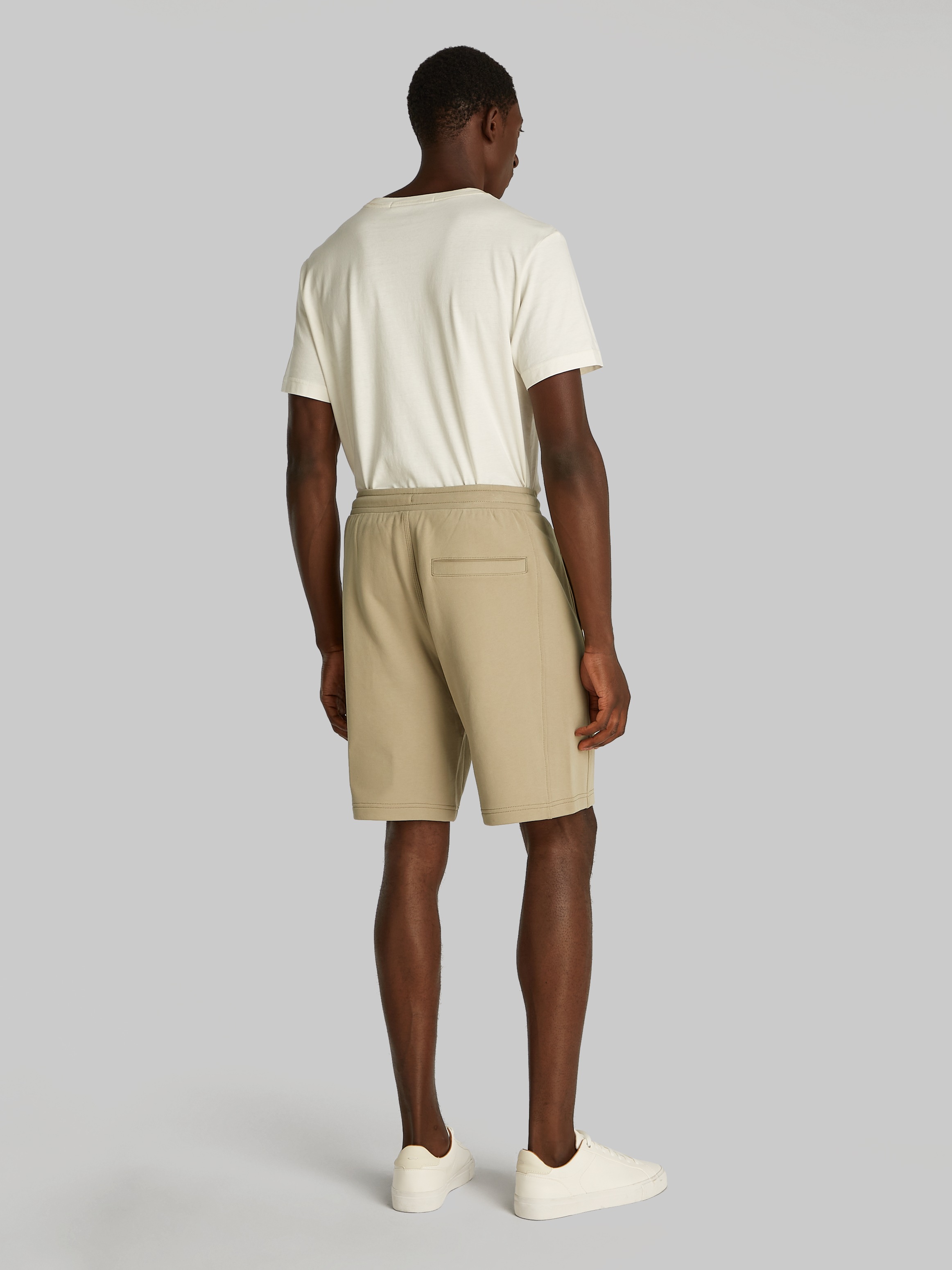 Calvin Klein Jeans Shorts »WOVEN LABEL SHORT«, mit Cargotasche