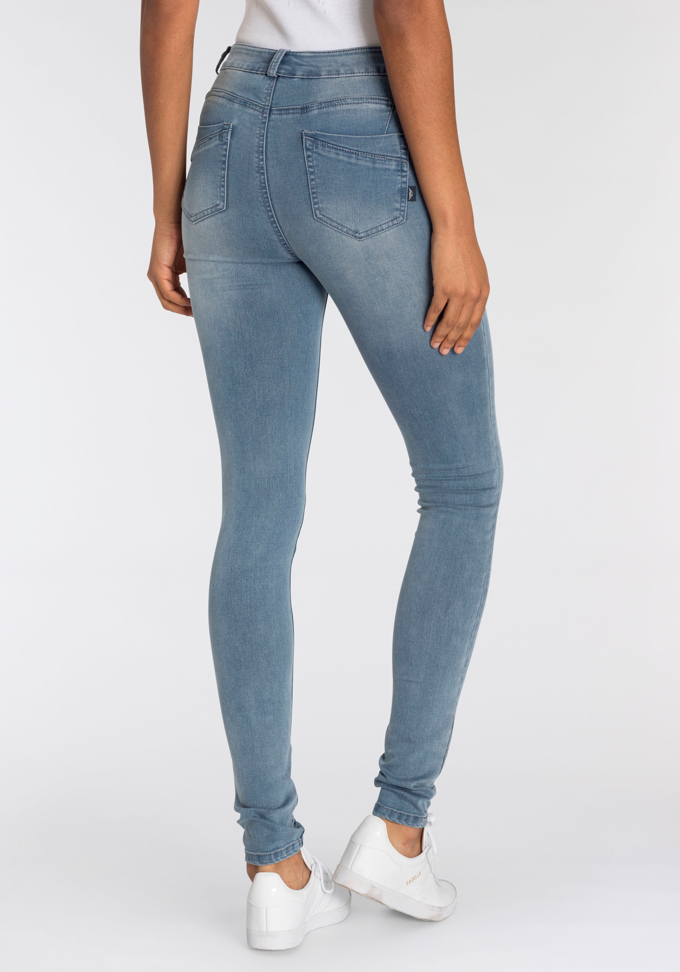 Arizona mit Skinny-fit-Jeans OTTO High bei »Ultra bestellen Waist Stretch«, Shapingnähten