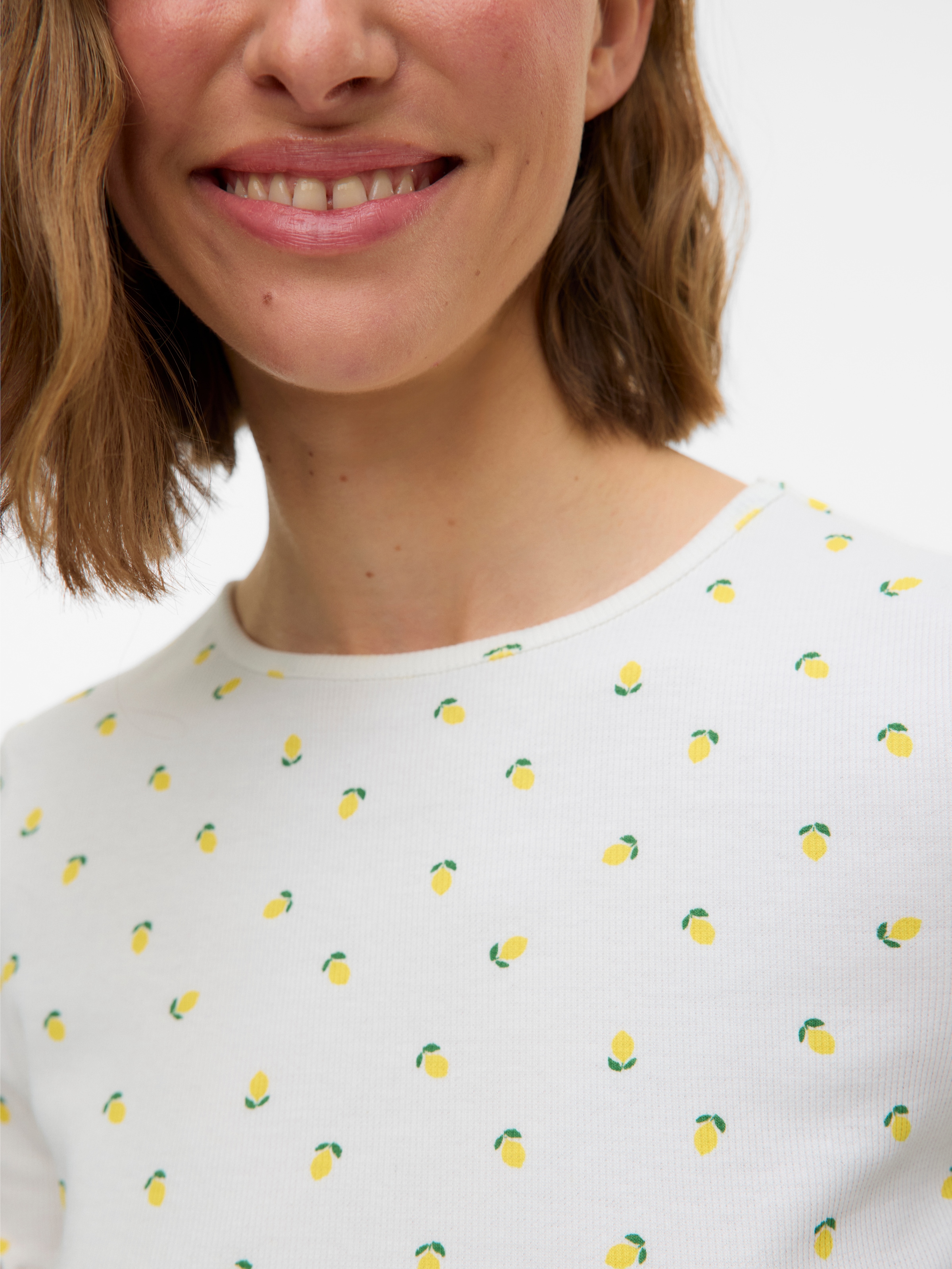 Vero Moda Kurzarmshirt »VMHARRY SS O-NECK TOP JRS NOOS«