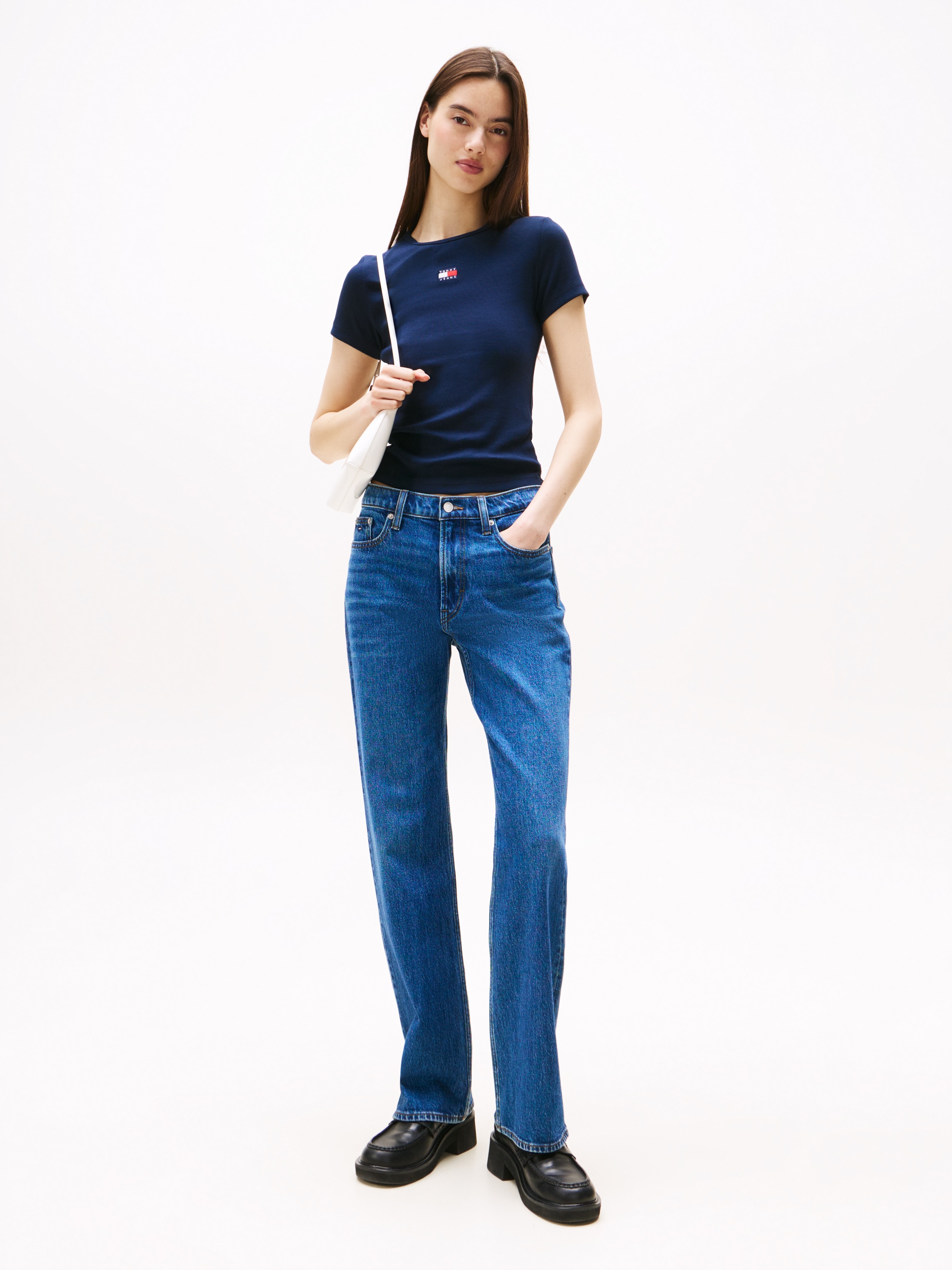 Tommy Jeans Kurzarmshirt »TJW SLIM BADGE RIB TEE«, in gerippter Struktur