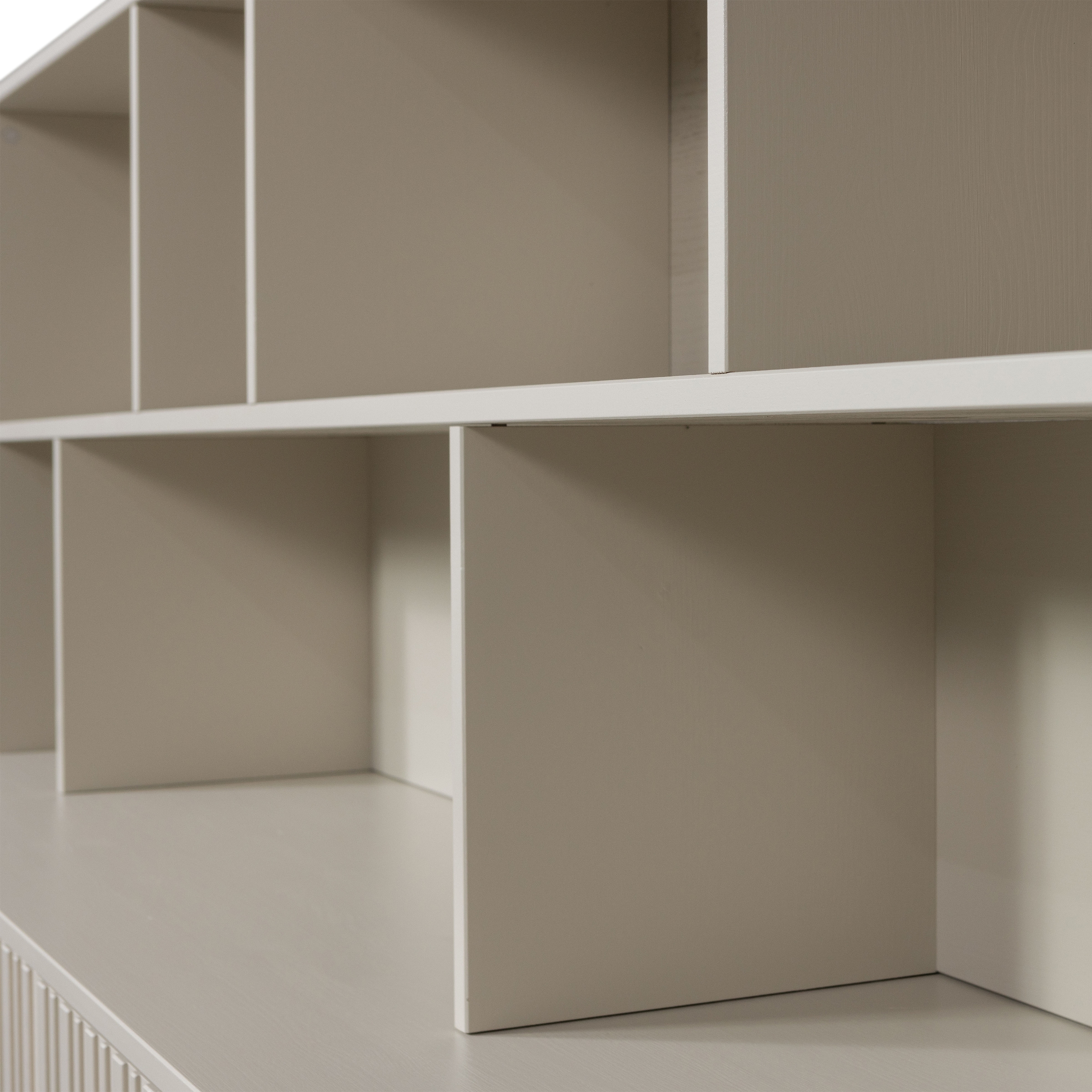 WOOOD Buffet »Gravu« New Gravure Hängeschrank, FSC-Kiefer bietet Stauraum und Präsentation