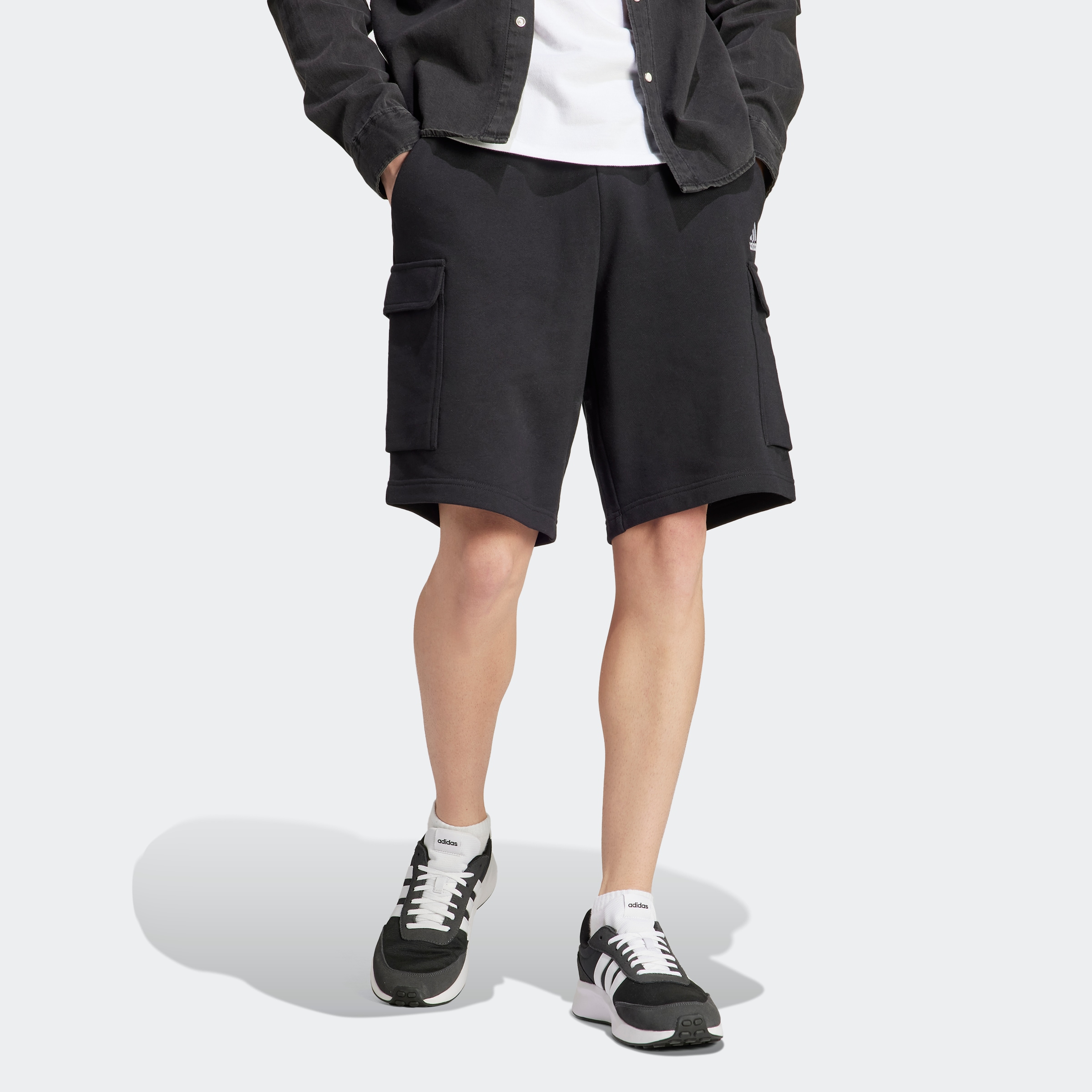 Shorts »ESSENTIALS FRENCH TERRY CARGOSHORTS«, (1 tlg.)