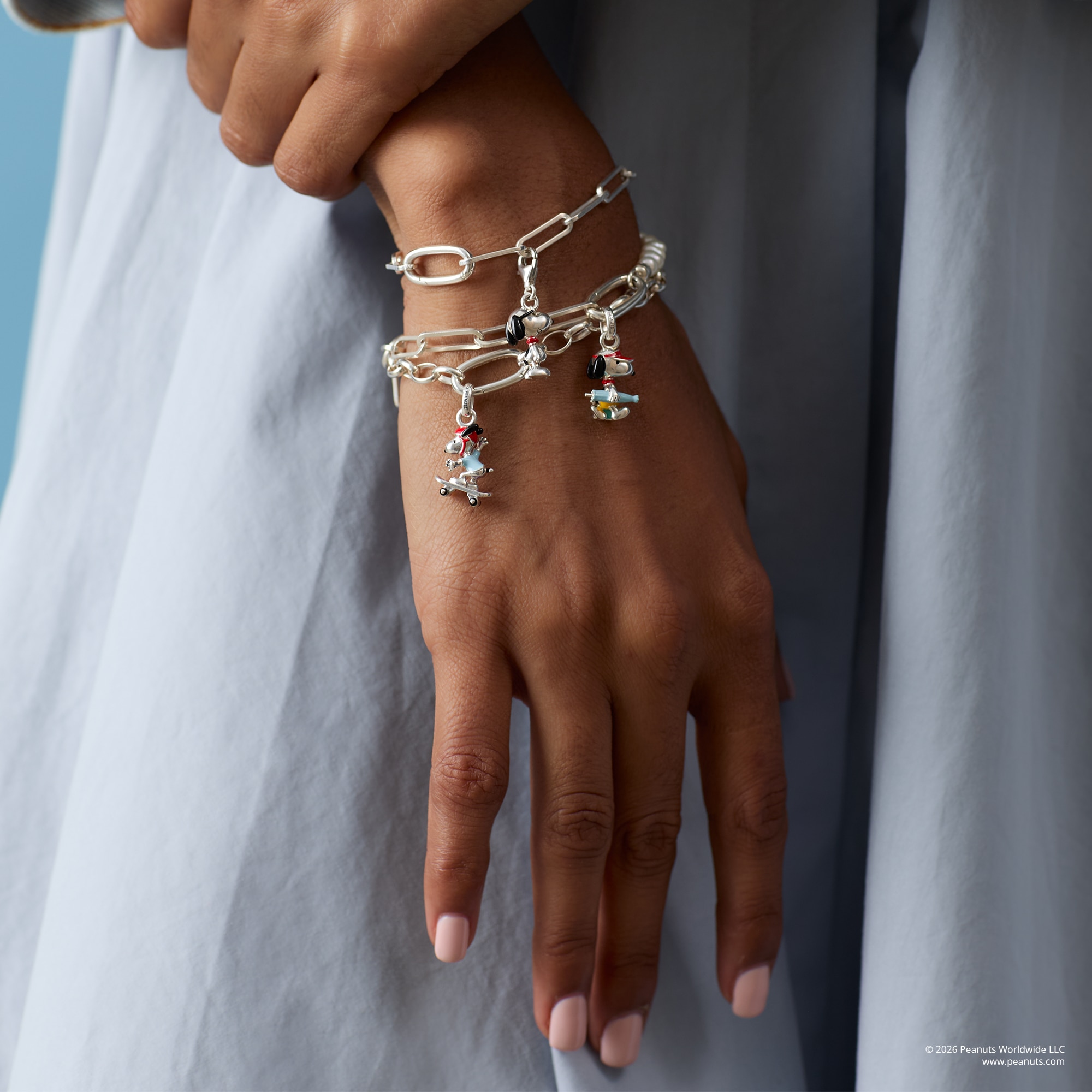 THOMAS SABO Charm-Einhänger »THOMAS SABO x Peanuts Snoopy auf dem Skateboard Charm - Connect« Emaille