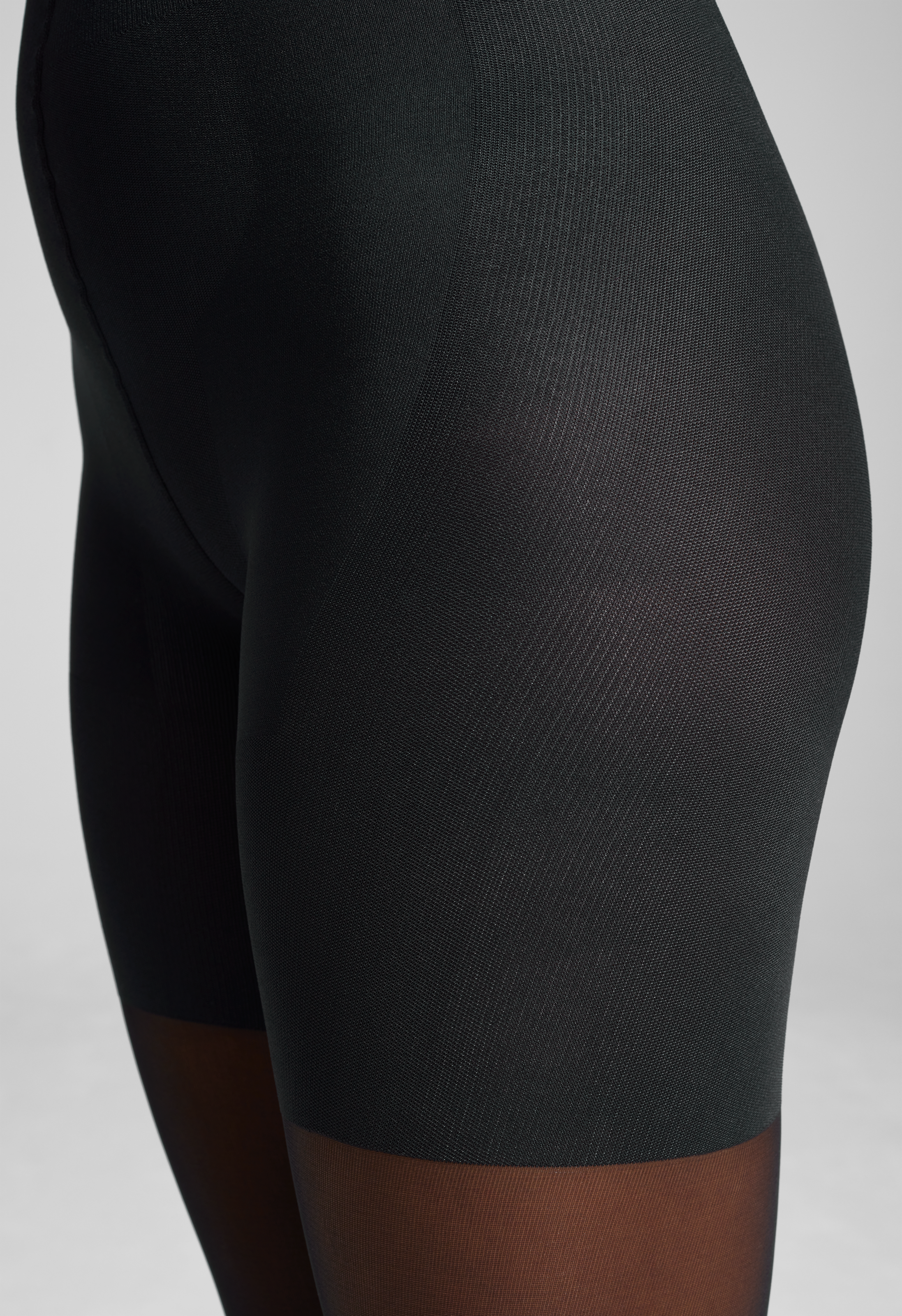 Calvin Klein Jeans Feinstrumpfhose »CK WOMEN TIGHT 1P SHAPER 40 DN«, Mit leichem Shapingeffekt