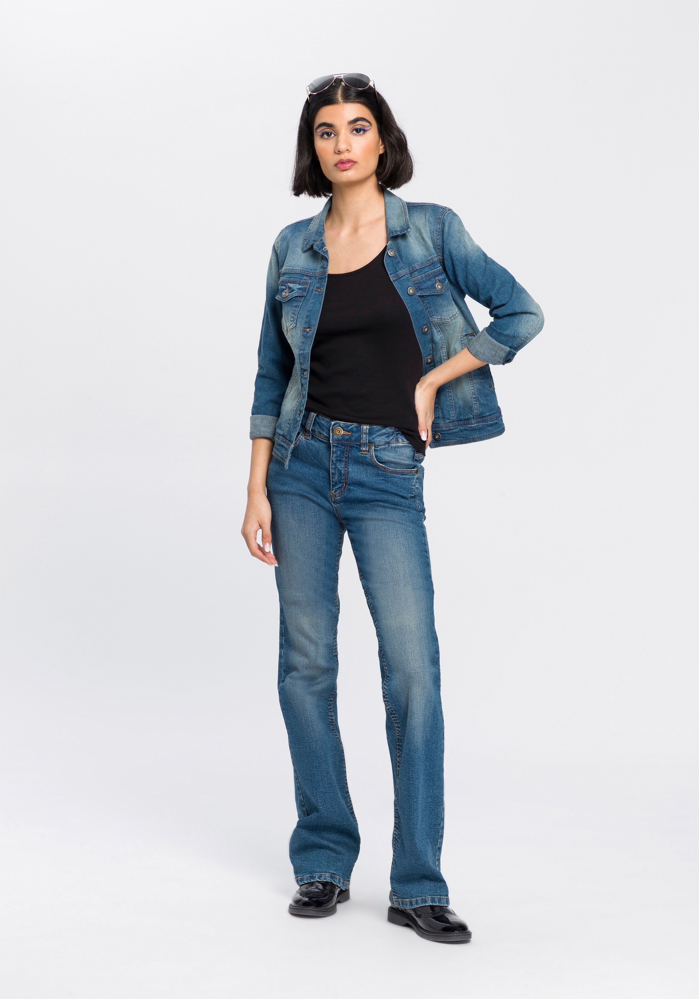 Arizona Bootcut-Jeans »Bund mit seitlichem Gummizugeinsatz«, hohe Leibhöhe, Bootcut, mit Stretch, klassischer 5-Pocket-Style