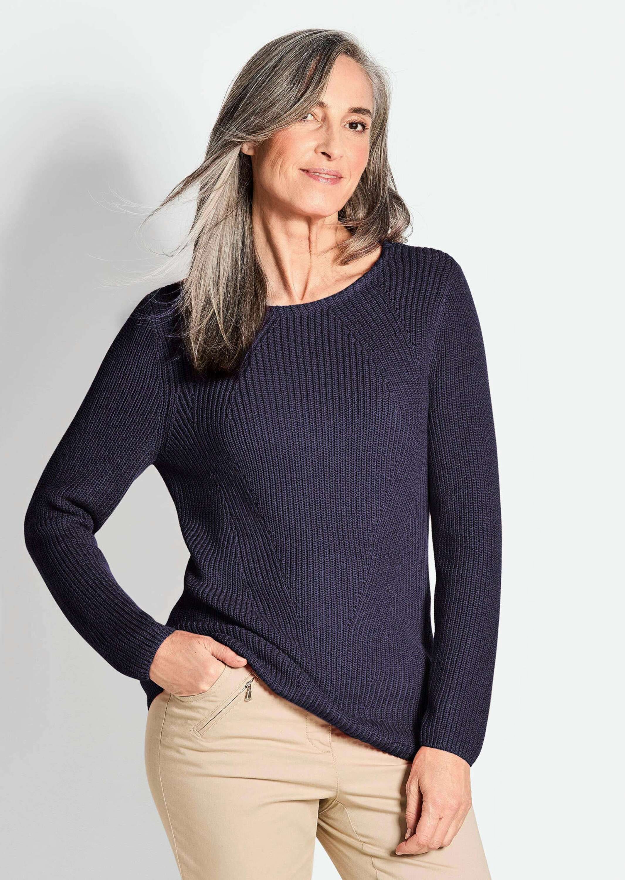 GOLDNER Strickpullover »Kurzgröße Figurschmeichelnder Pullover aus reiner Baumwolle«