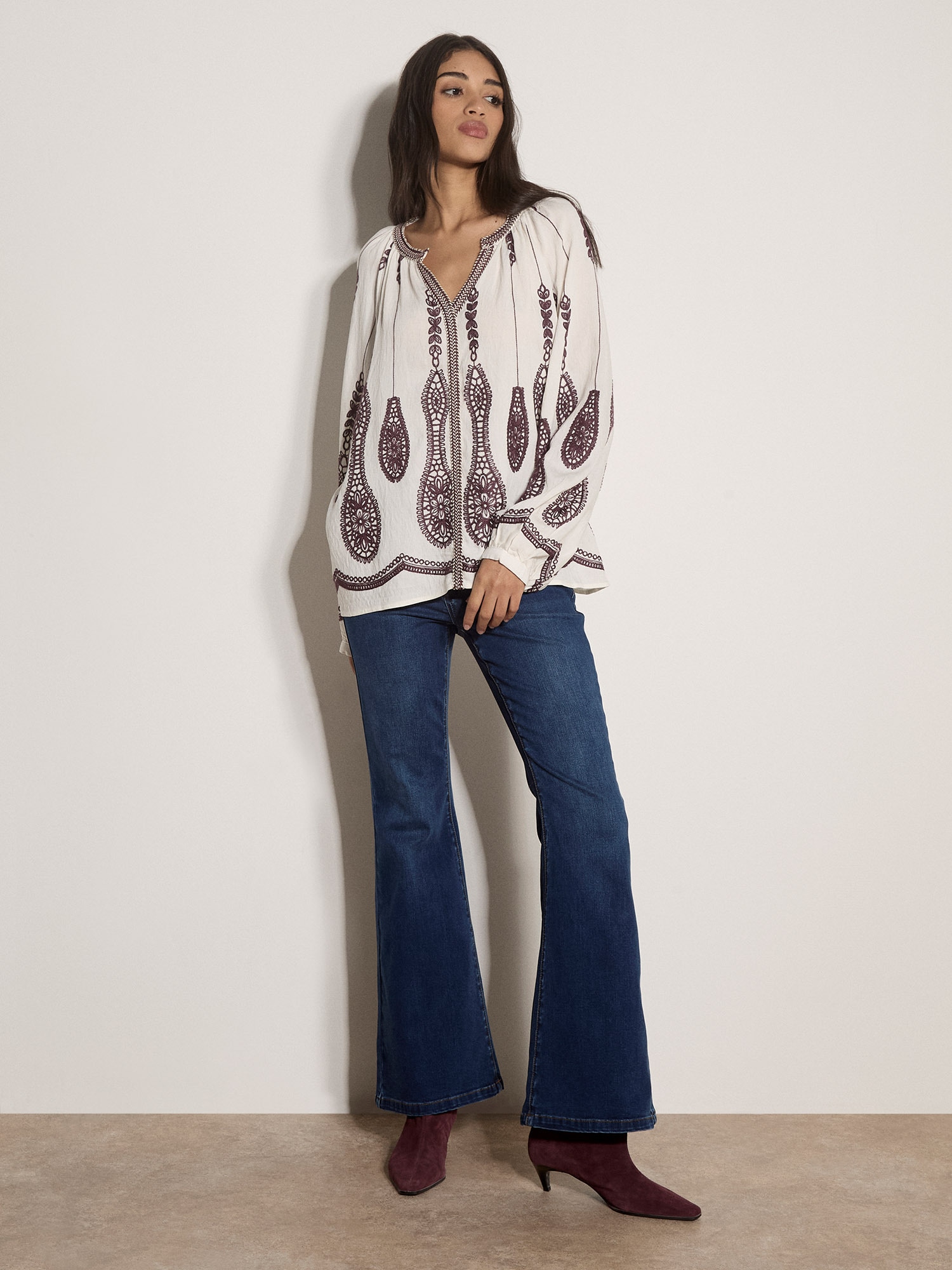 Apricot Shirtbluse »Boho Bluse« mit Stickerei