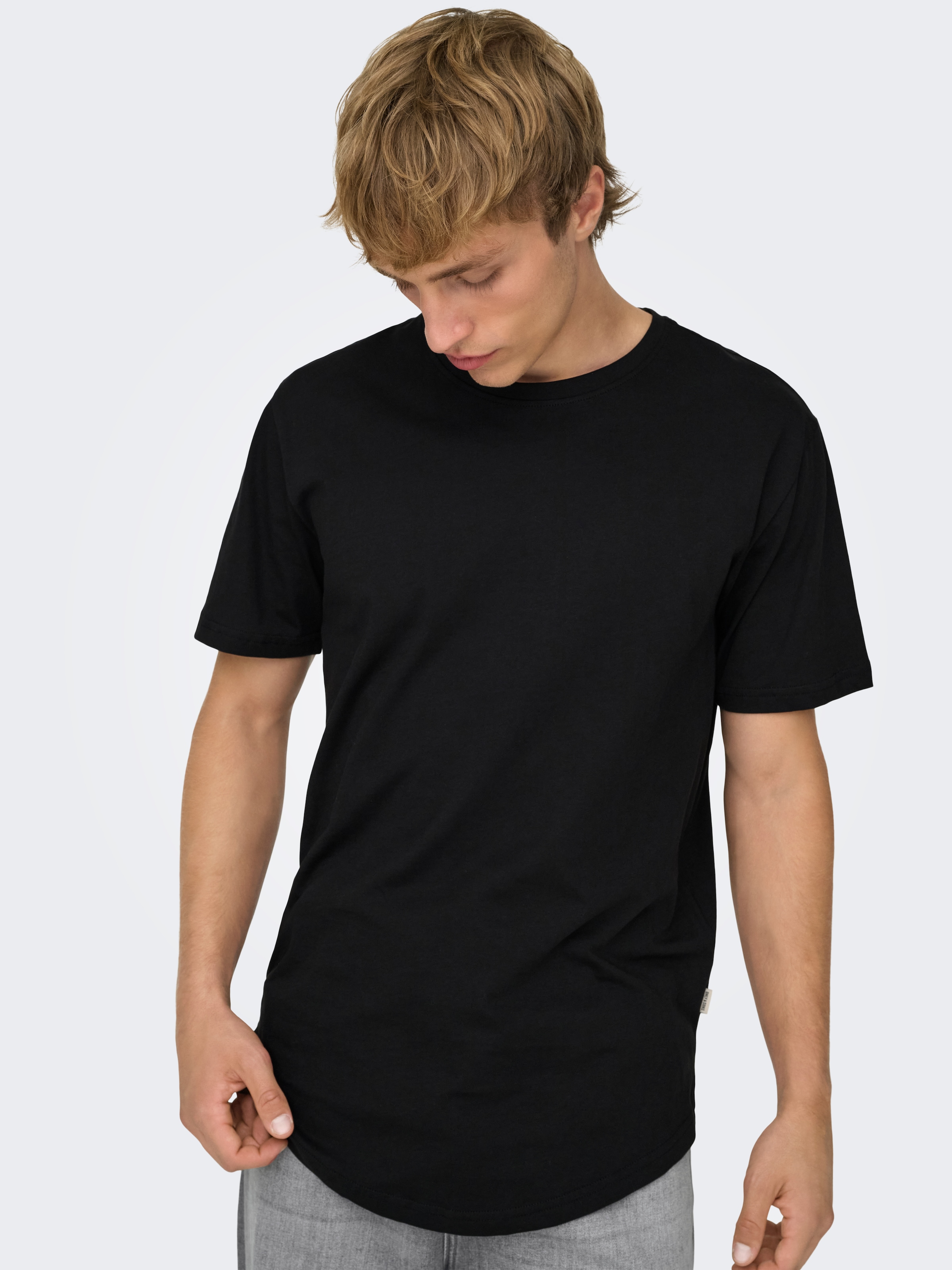 ONLY & SONS Rundhalsshirt »ONSMATT LONGY SS TEE 3-PACK« Packung, 3 Stk. Baumwolle, lang geschnitten