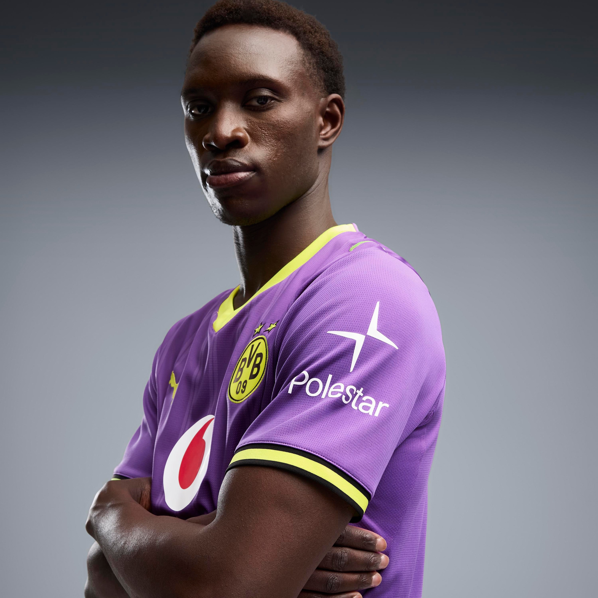 PUMA Fußballtrikot »BVB THIRD JERSEY REPLICA« mit Rundhalsausschnitt, DryCELL-Technologie, atmungsaktiv