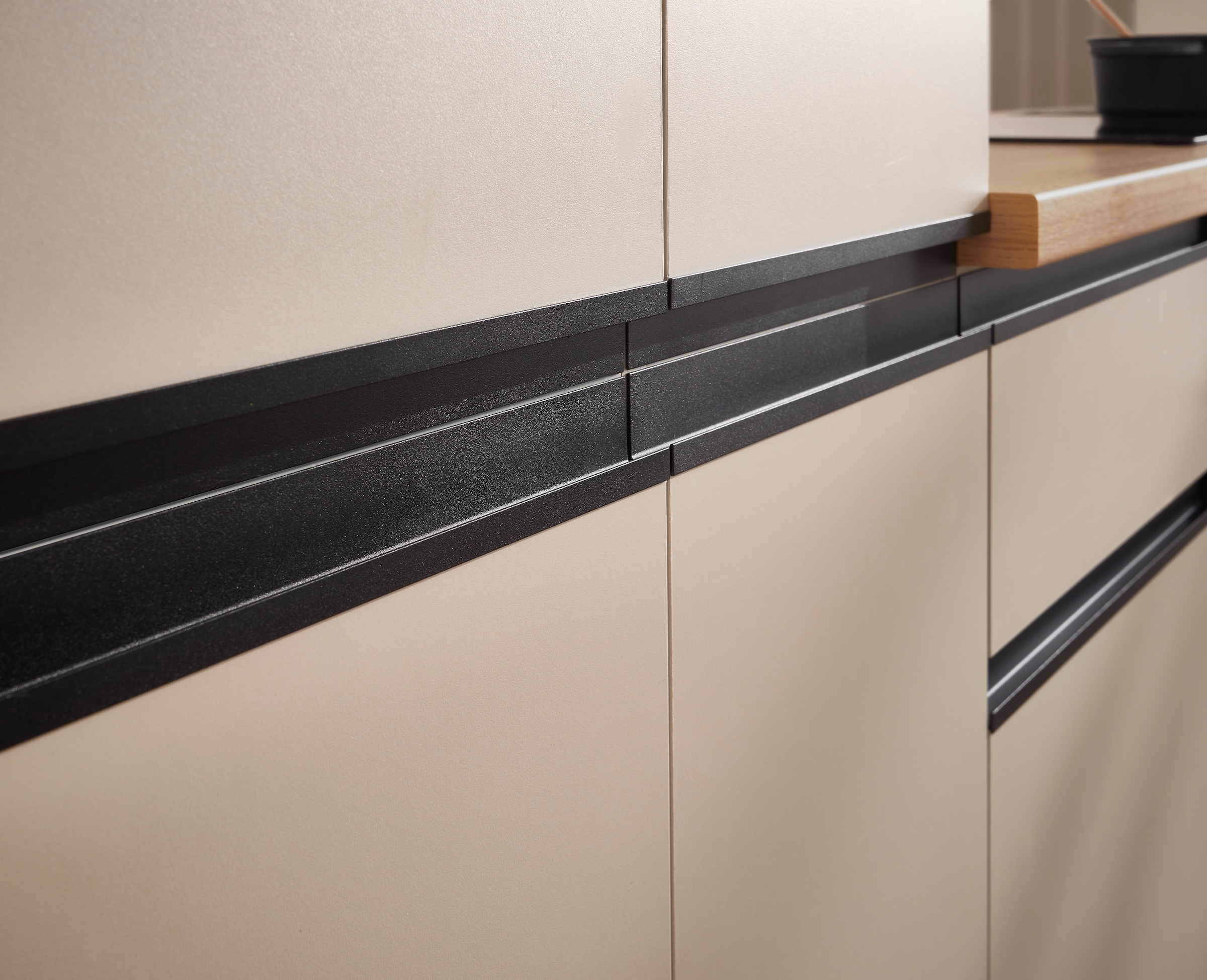 BASIC by Balculina Küchenzeile »Nizza B/H/T 220x211x60 cm« Breite 220 cm, wahlweise mit E-Geräten und Induktionskochfeld