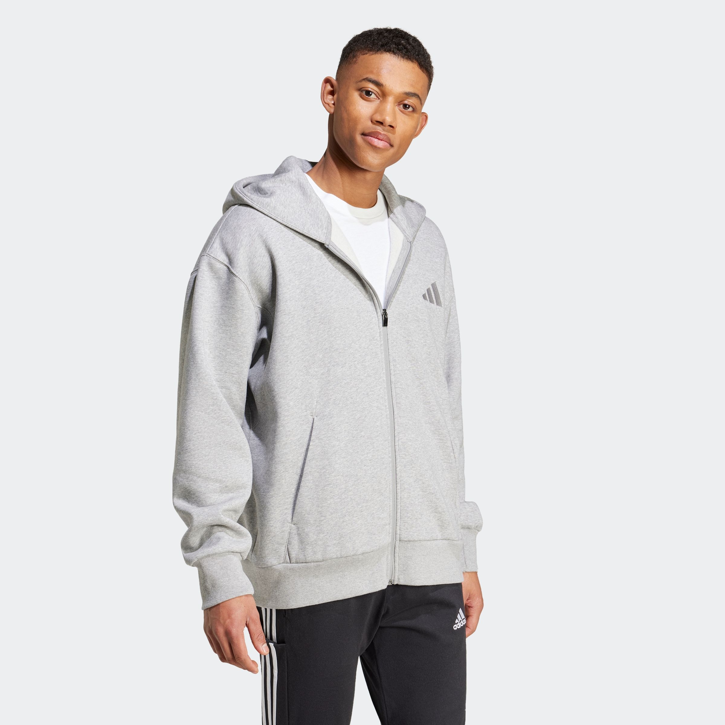 adidas Sportswear Kapuzensweatshirt »M A SZN FL FZ«, Kapuzenjacke mit Reißverschluss