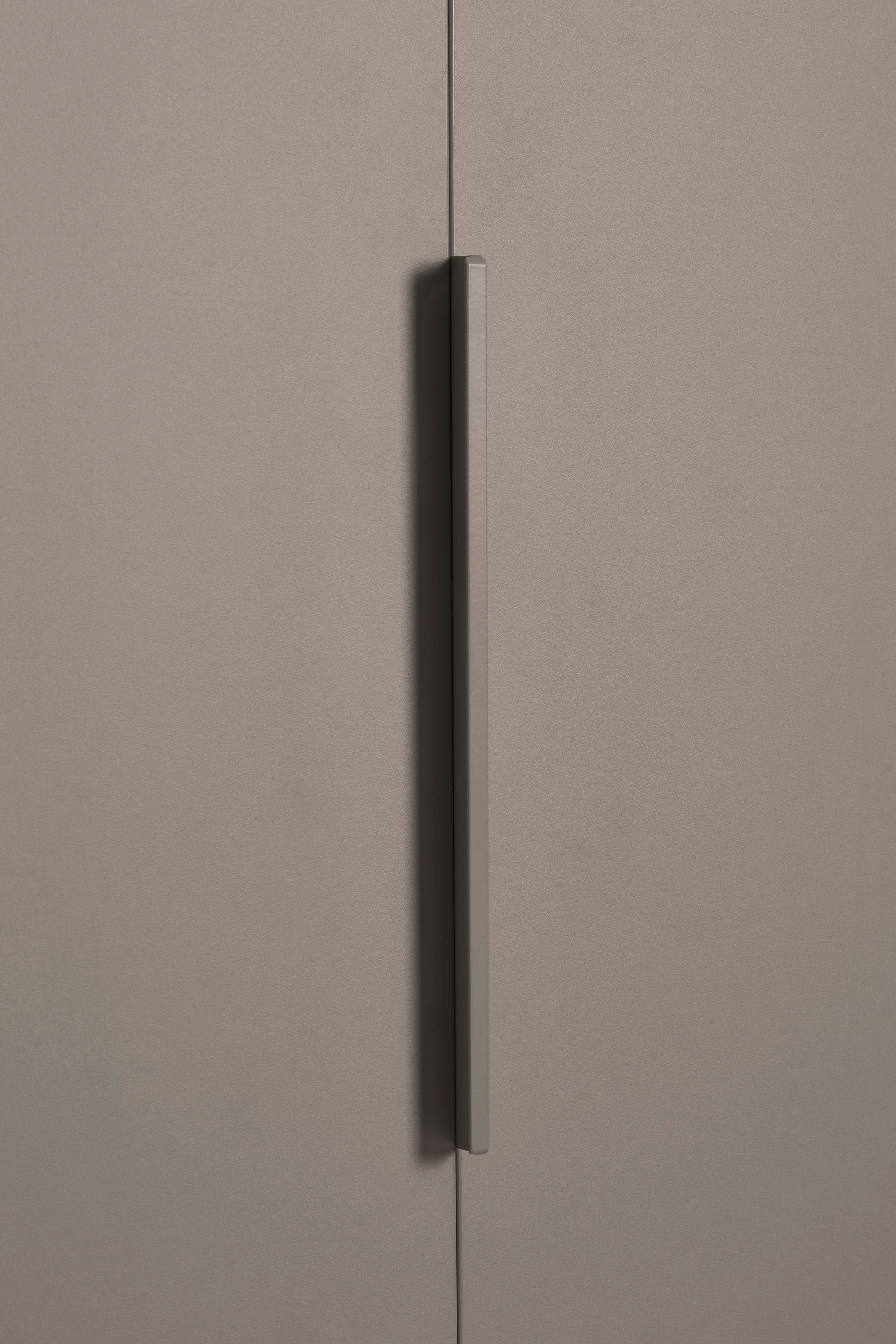YUNY by PAIDI Kleiderschrank »BROTHER STU mit 3 Türen, inklusive 4 Einlegeböden und 2 Kleiderstangen«, (B/H/T ca. 130x195x52cm, Taupe), yuny by PAIDI