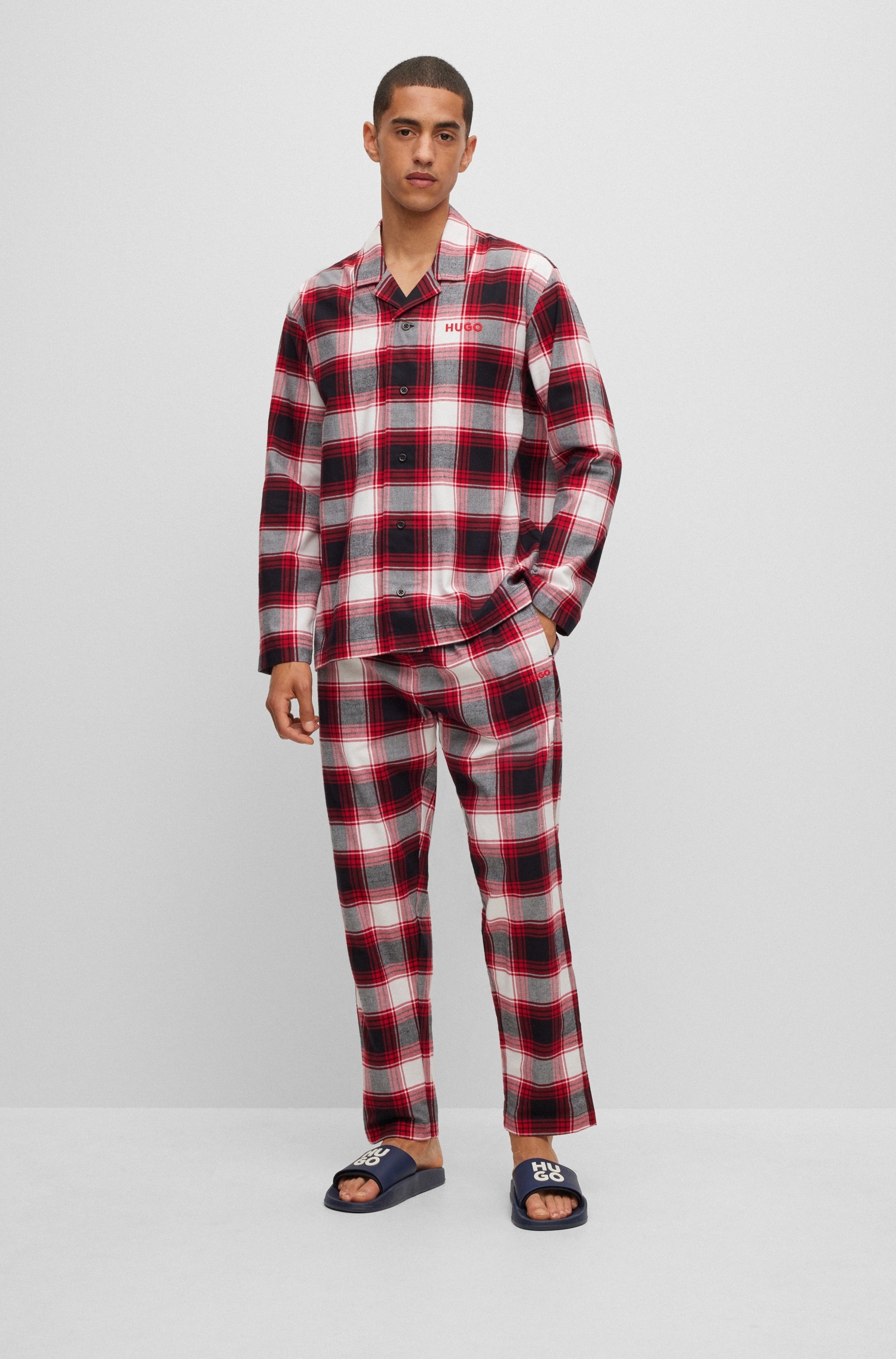 Schlafanzug »Soft Check Pyjama«, (2 tlg.), mit HUGO Stickerei auf der Brust
