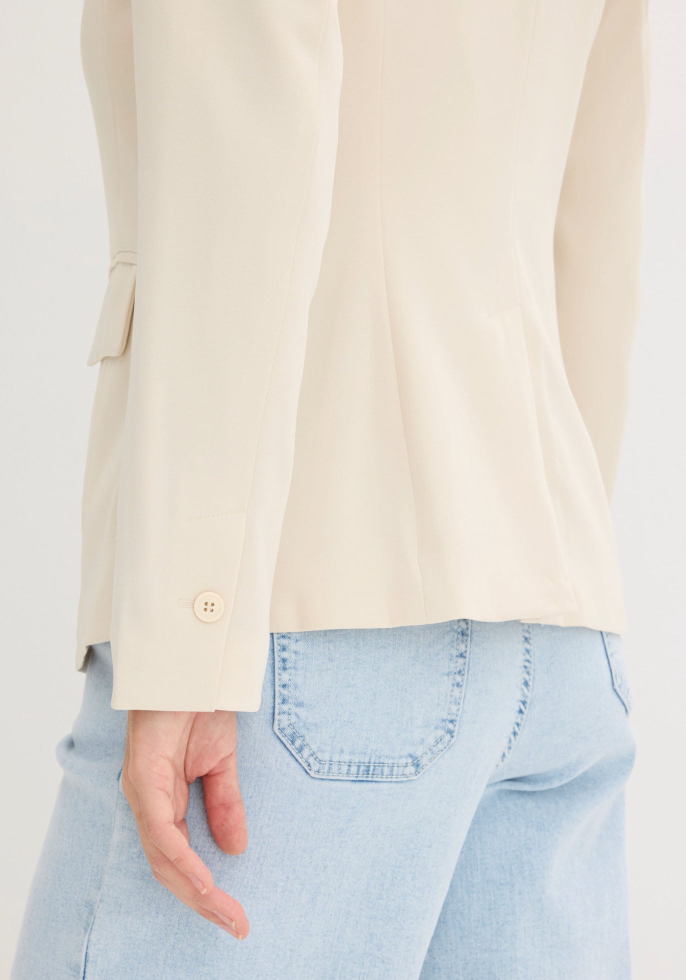 bonprix Jackenblazer eleganter Look, schmale Passform, aus Polyester und Elasthan
