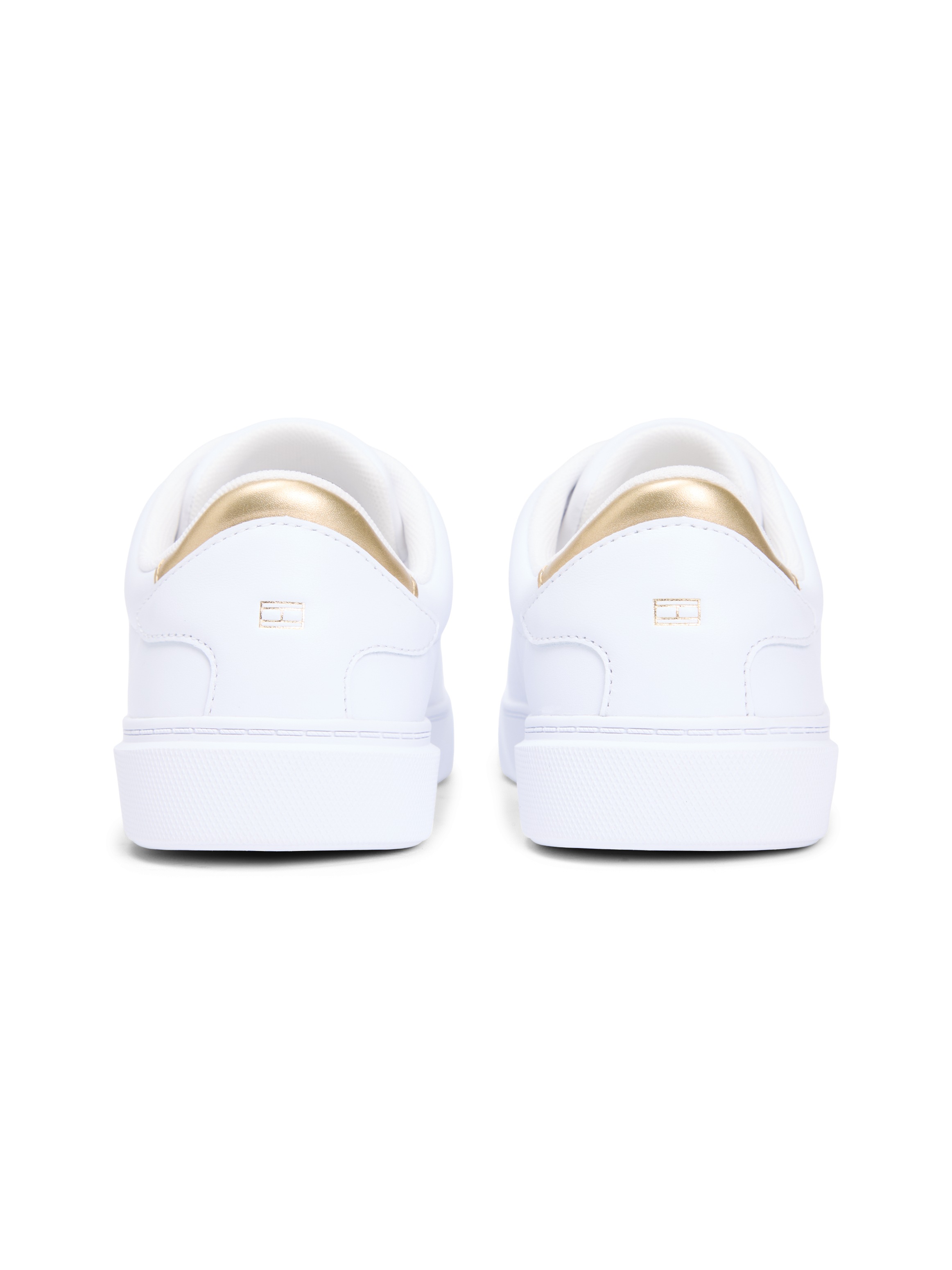 Tommy Hilfiger Plateausneaker »ESSENTIAL CHIC COURT SNEAKER«  , Freizeitschuh, Halbschuh, Schnürschuh, Logo-Applikation im Plateau