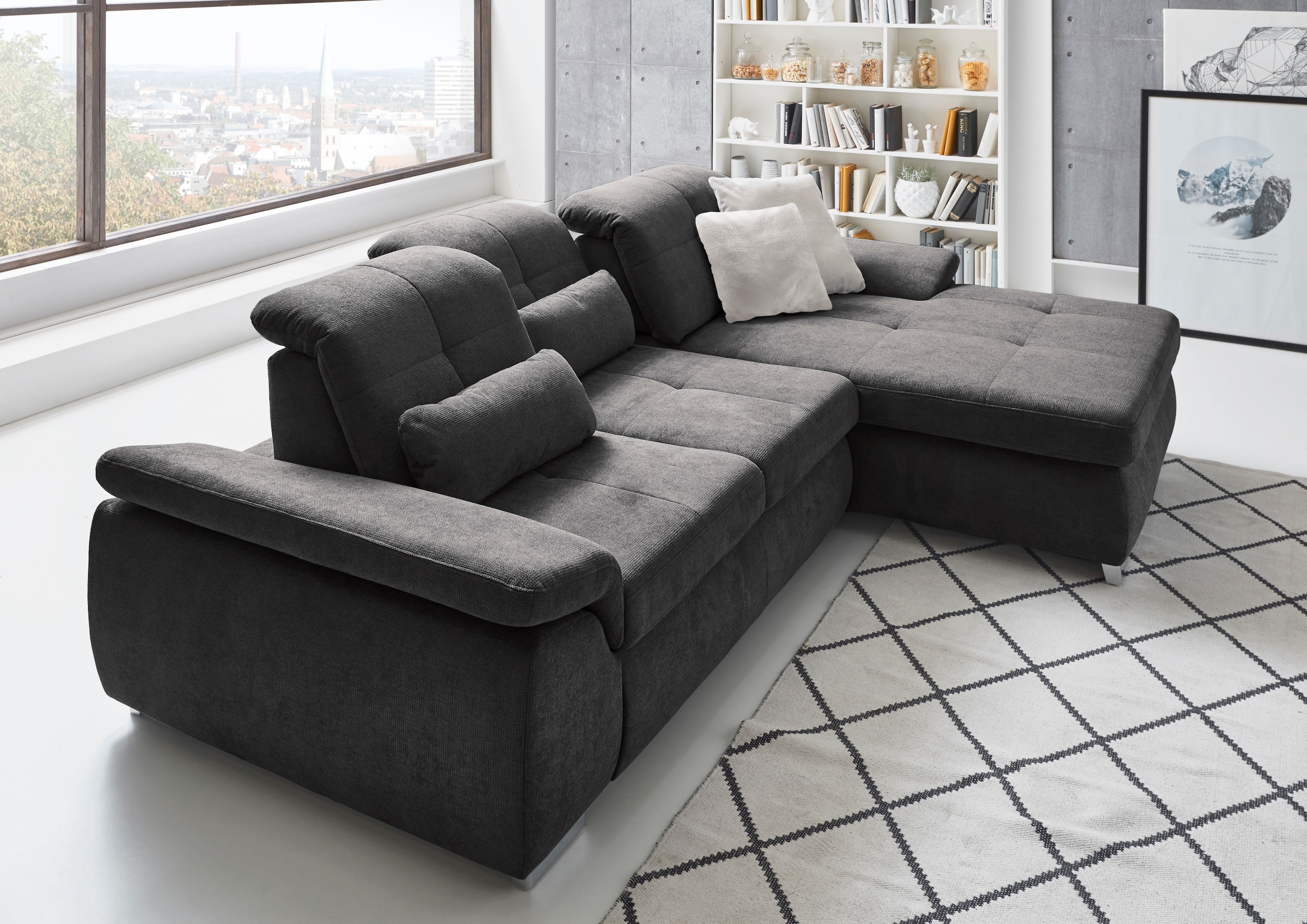 Die PlanBar Ecksofa »MP-IN16037 L-Form mit Federkern-Polsterung«, mit Sitztiefenverstellung & Zierkissen