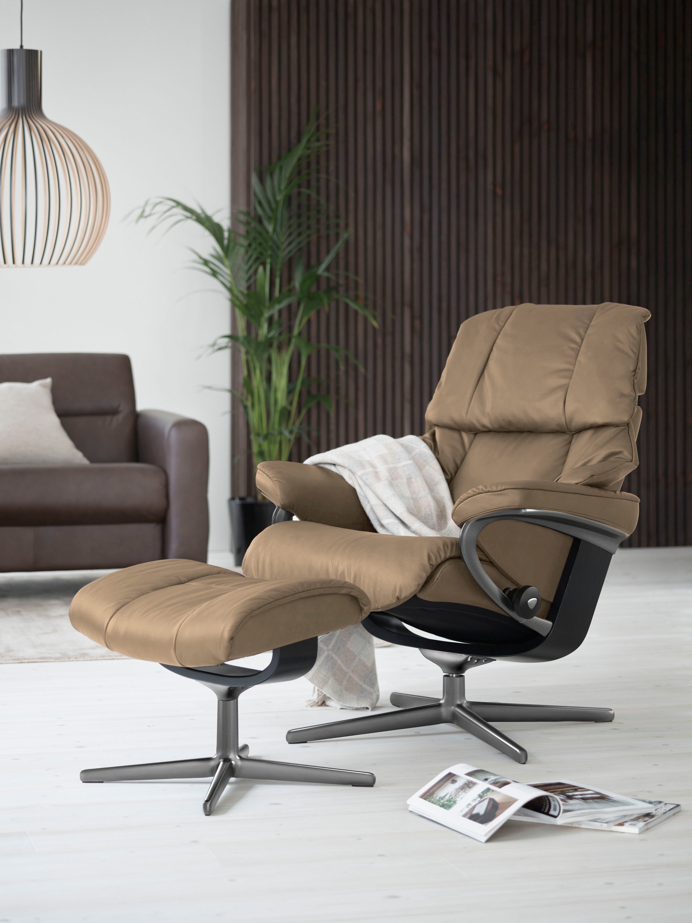 Stressless® Relaxsessel »Reno«, (Set, Relaxsessel mit Hocker), mit Hocker, mit Cross Base, Größe S, M & L, Holzakzent Schwarz