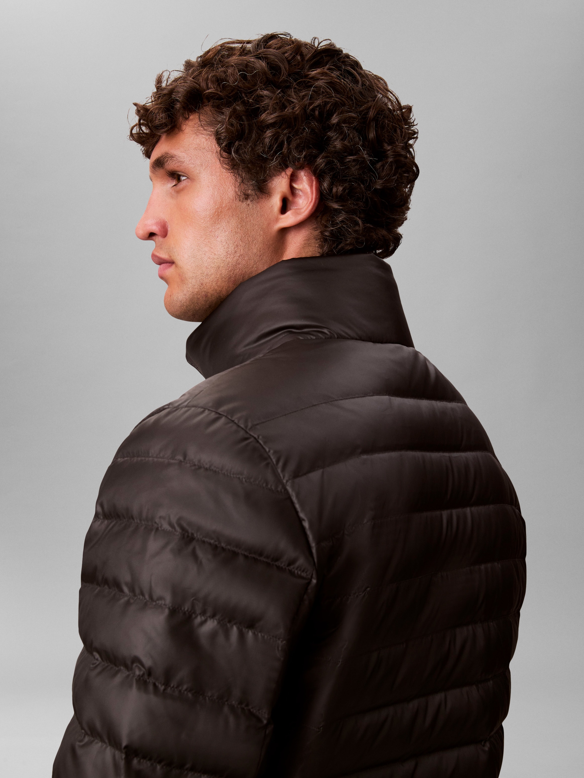 Calvin Klein Steppjacke »LS LT WT NYLN CHNNLD« ohne Kapuze Mit Rundhalsausschnitt