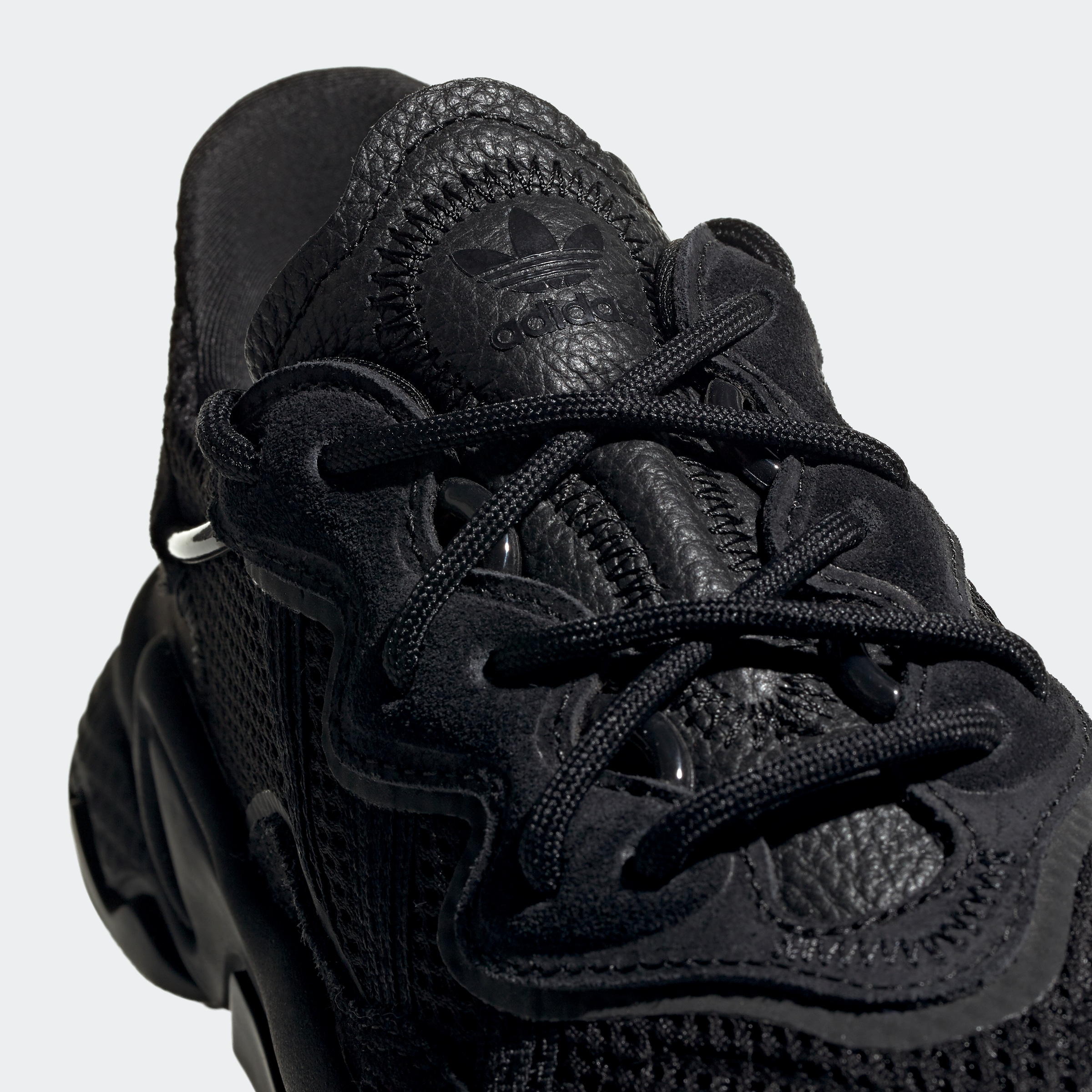 adidas Originals Sneaker »OZWEEGO«