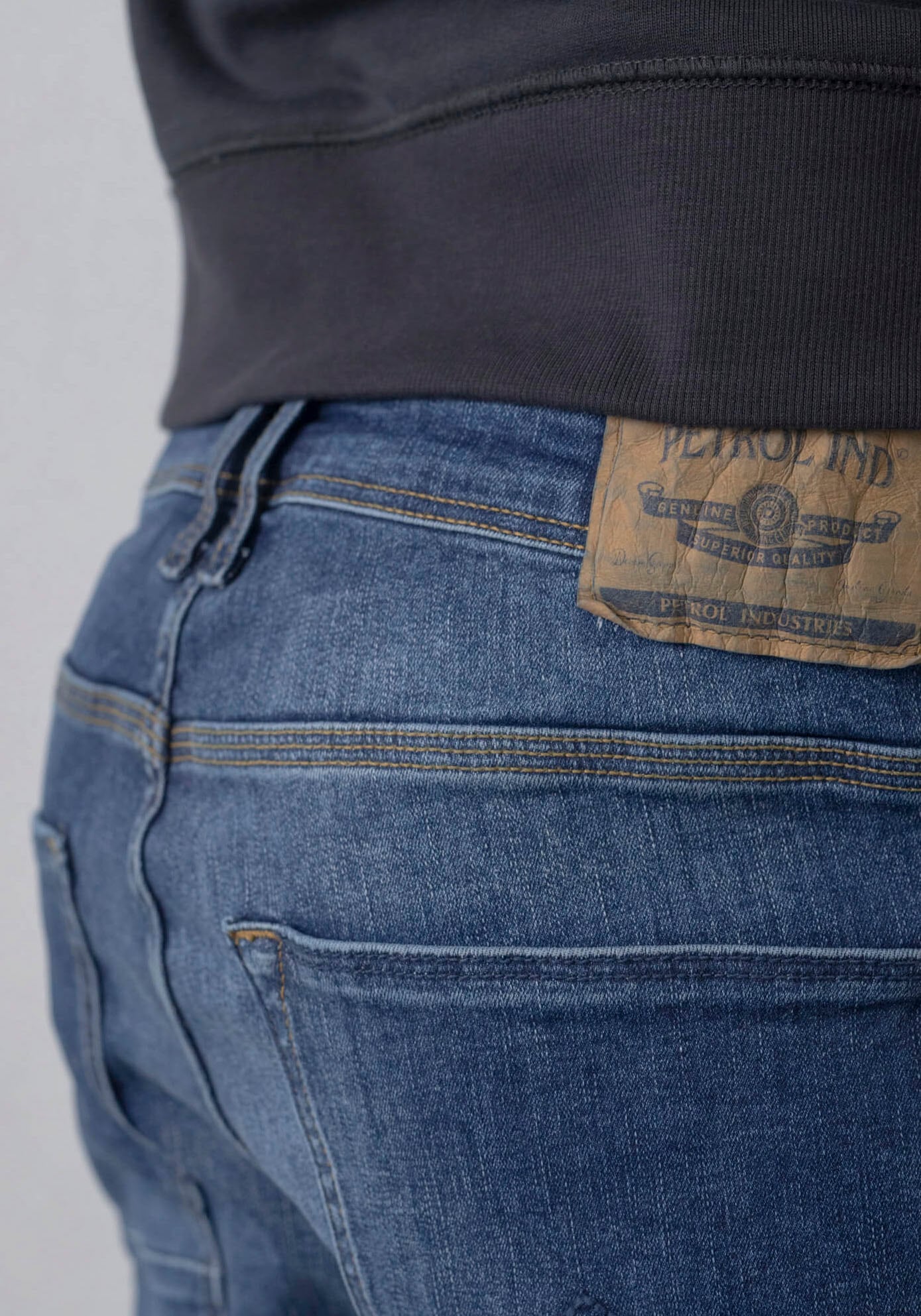 Petrol Industries Regular-fit-Jeans »RUSSEL«, mit Fade-out Effekten