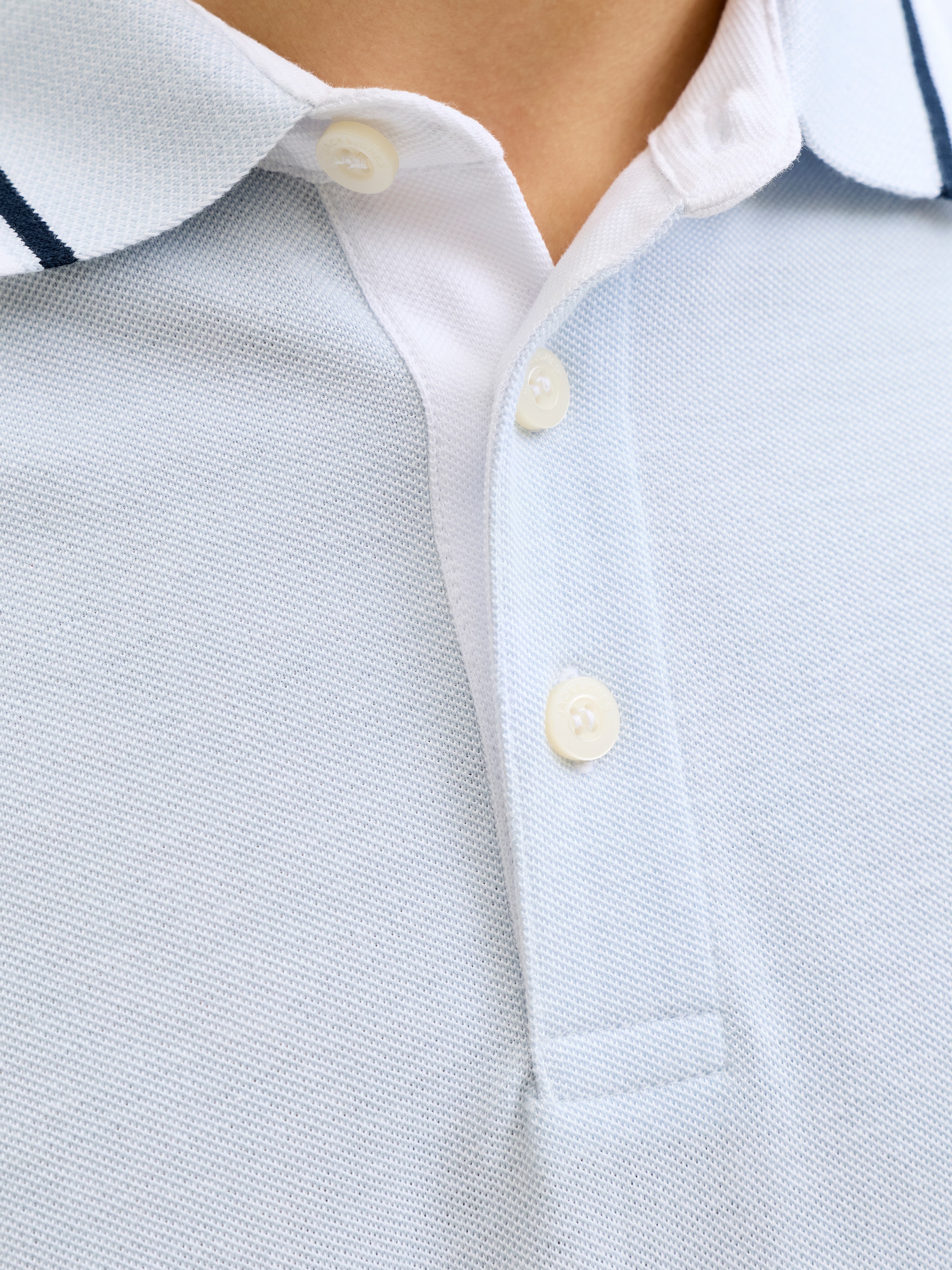 Jack & Jones Poloshirt »JJEPAULOS im Doppelpack mit Logostickerei und Komfort« Packung, 2er-Pack, 2 tlg. unifarben mit Farbeinsatz, modisch, schmal, Baumwolle, Polokragen