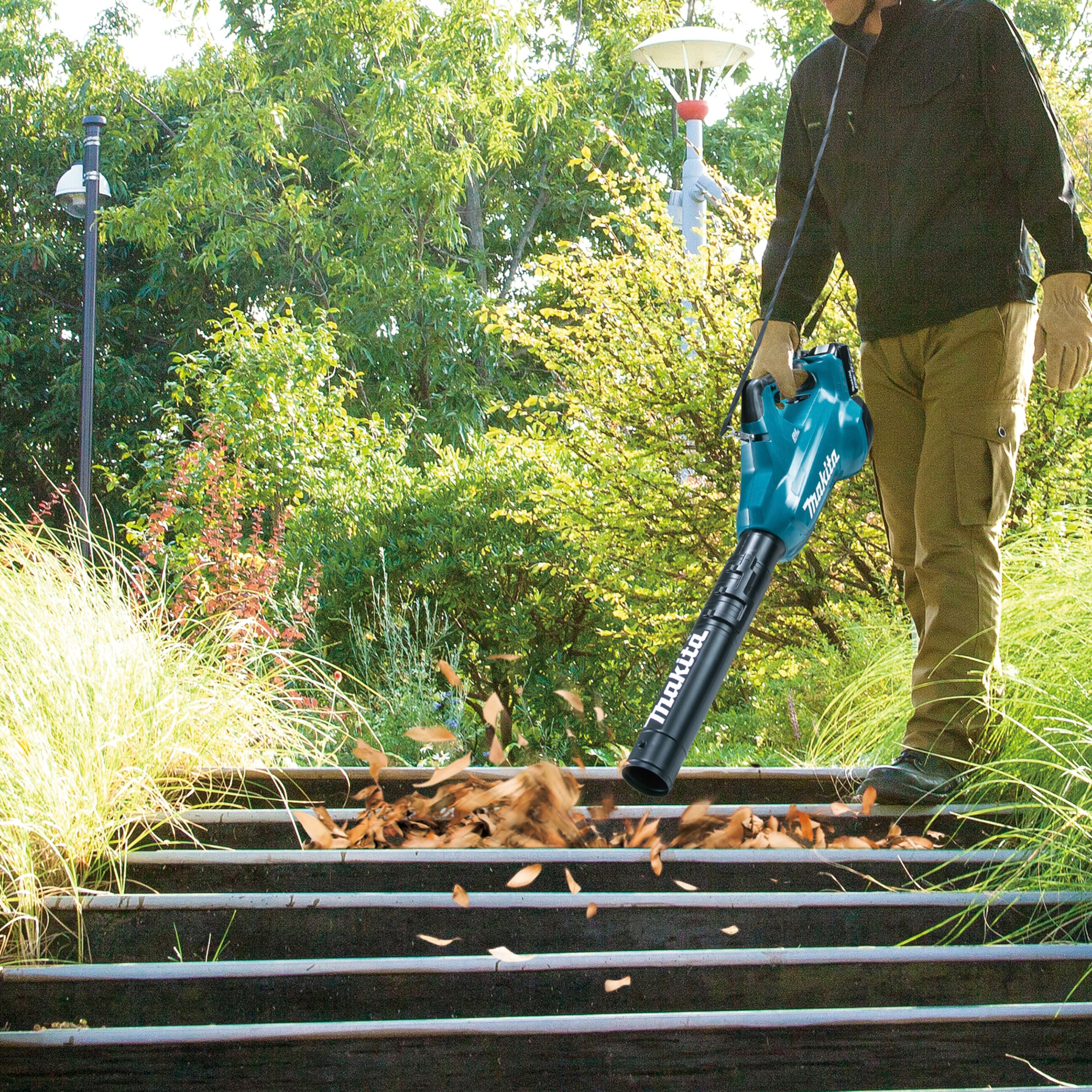 Makita Akku-Gebläse »DUB362Z« 2x18 V LXT, 804 m3/h, 54 m/s, ohne Akku und Ladegerät