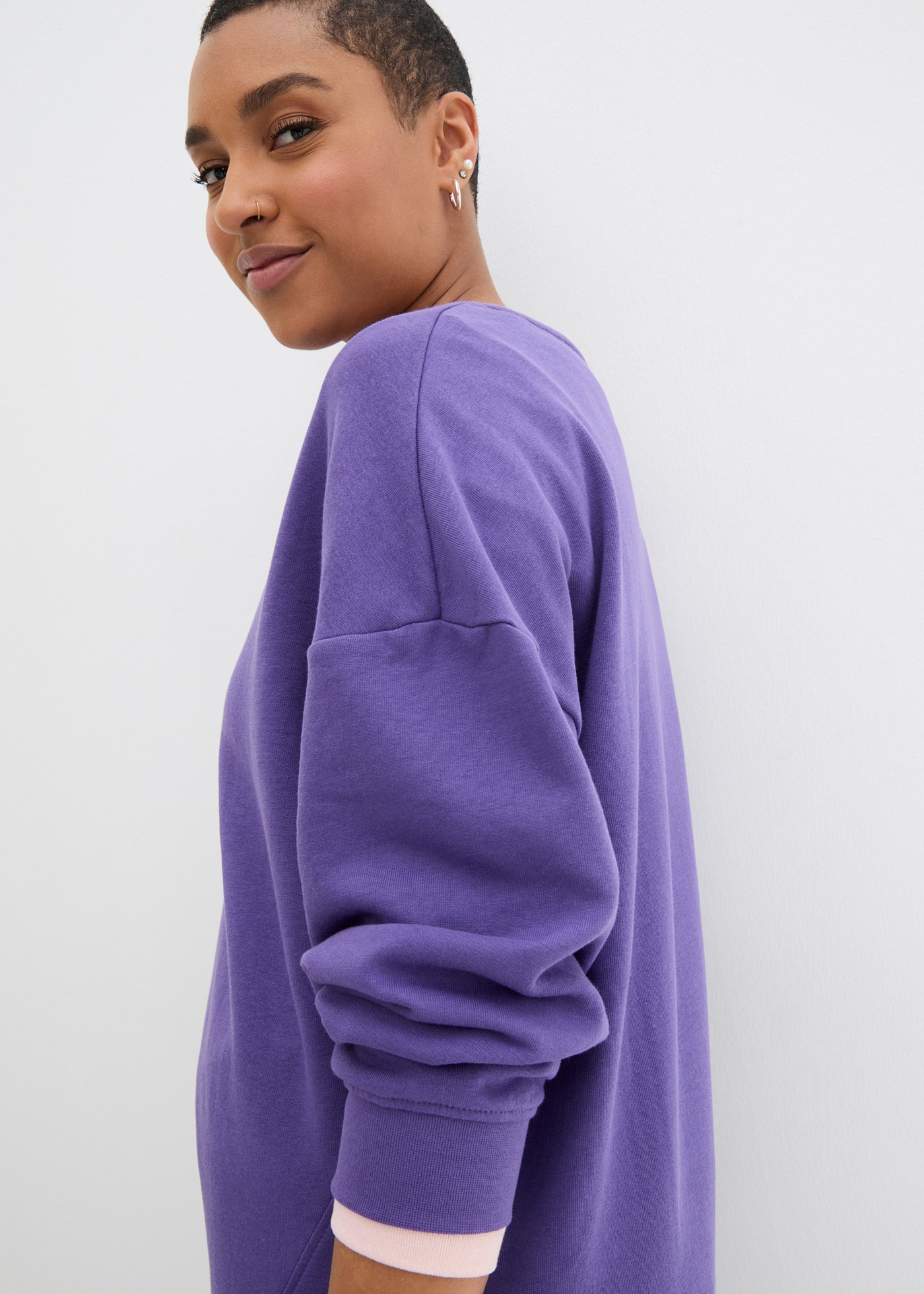 bonprix Sweatshirt »Oversize-Sweatshirt«, lässig geschnittene Passform, Oversize-Fit, mit Rundhalsform
