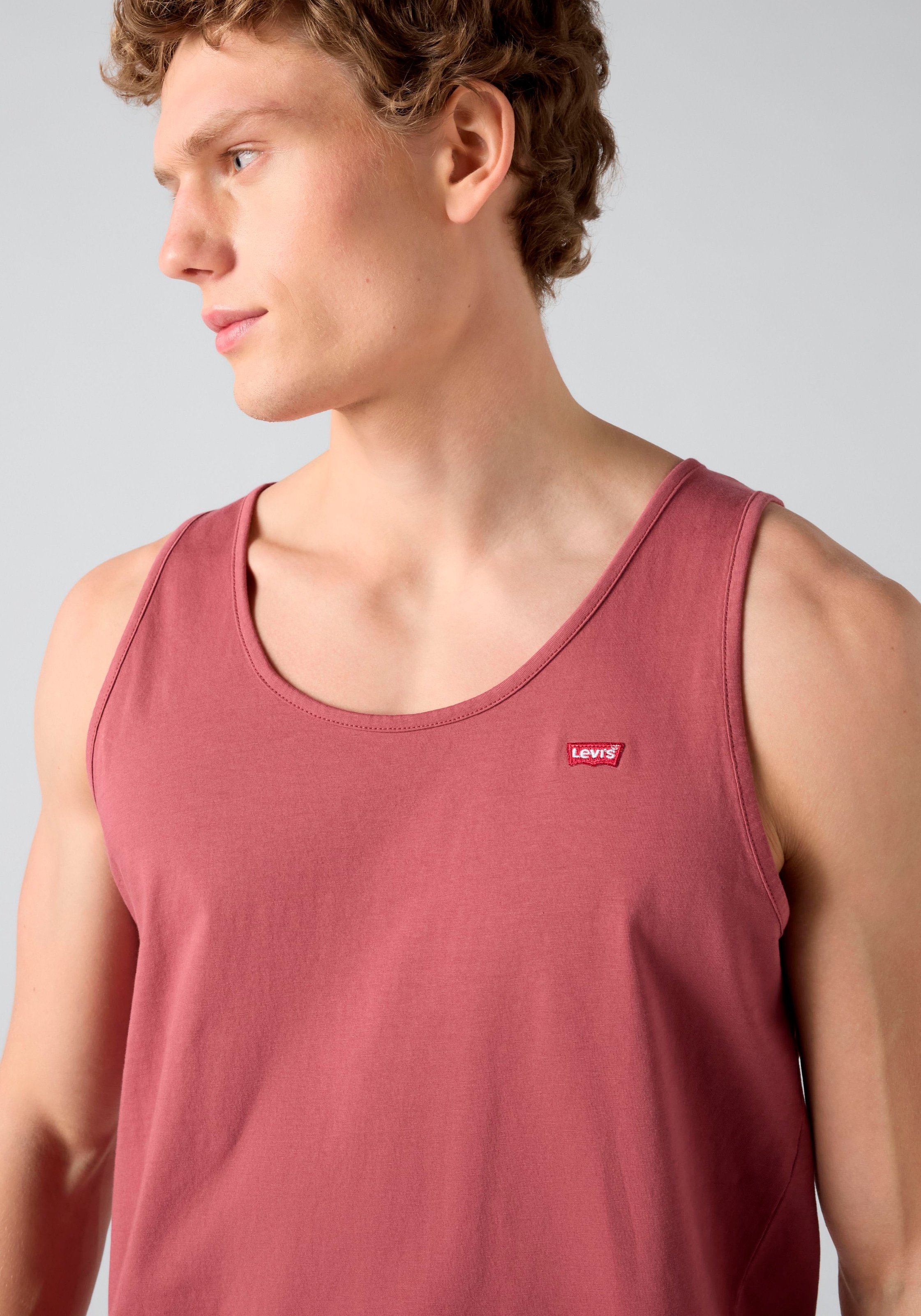 Levi's® Tanktop »LSE HOUSEMARK TANK« mit Logo Stickerei