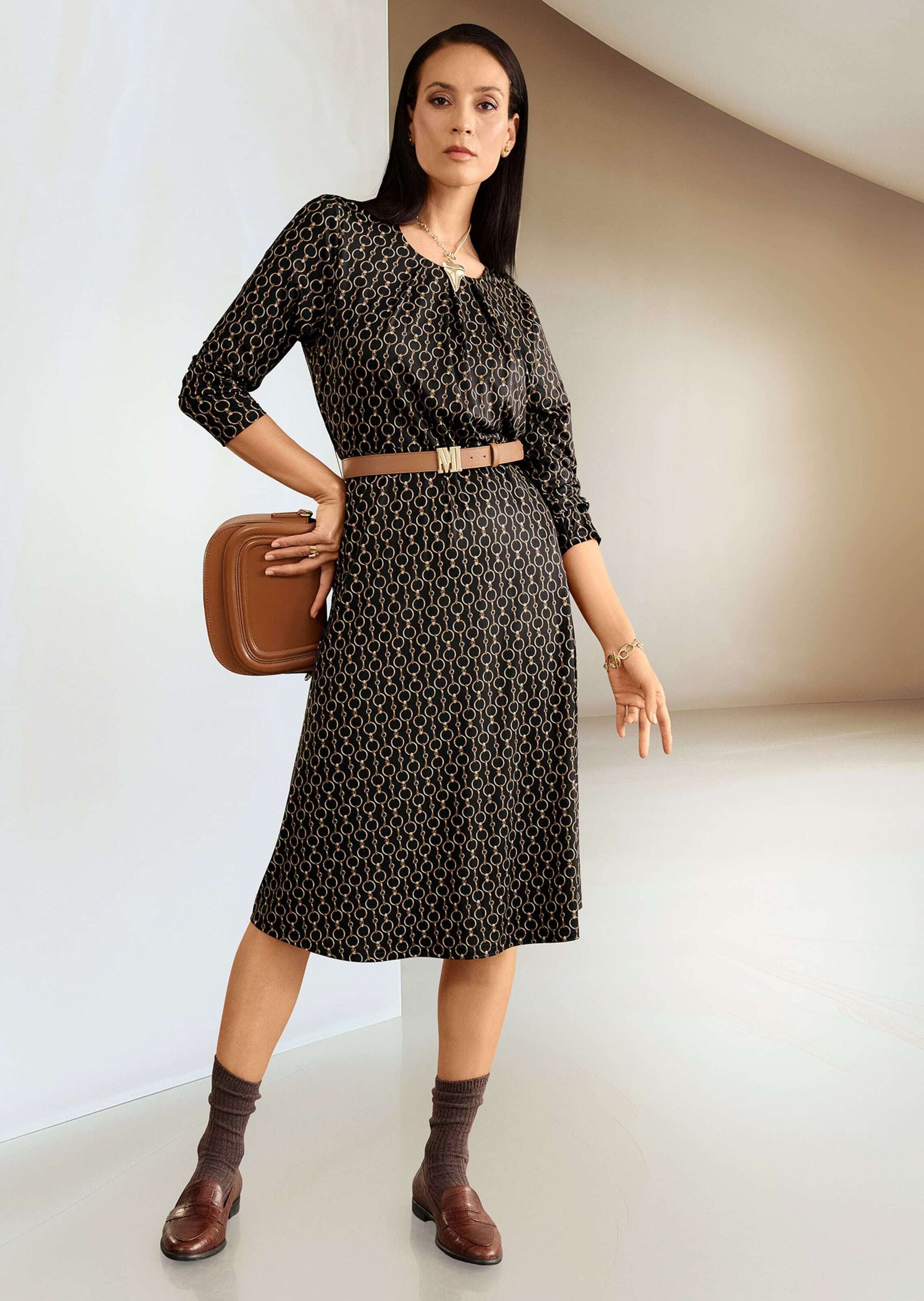 MADELEINE Sommerkleid »Kleid Elegantes Kleid mit grafischem Muster« Mit Taillennaht