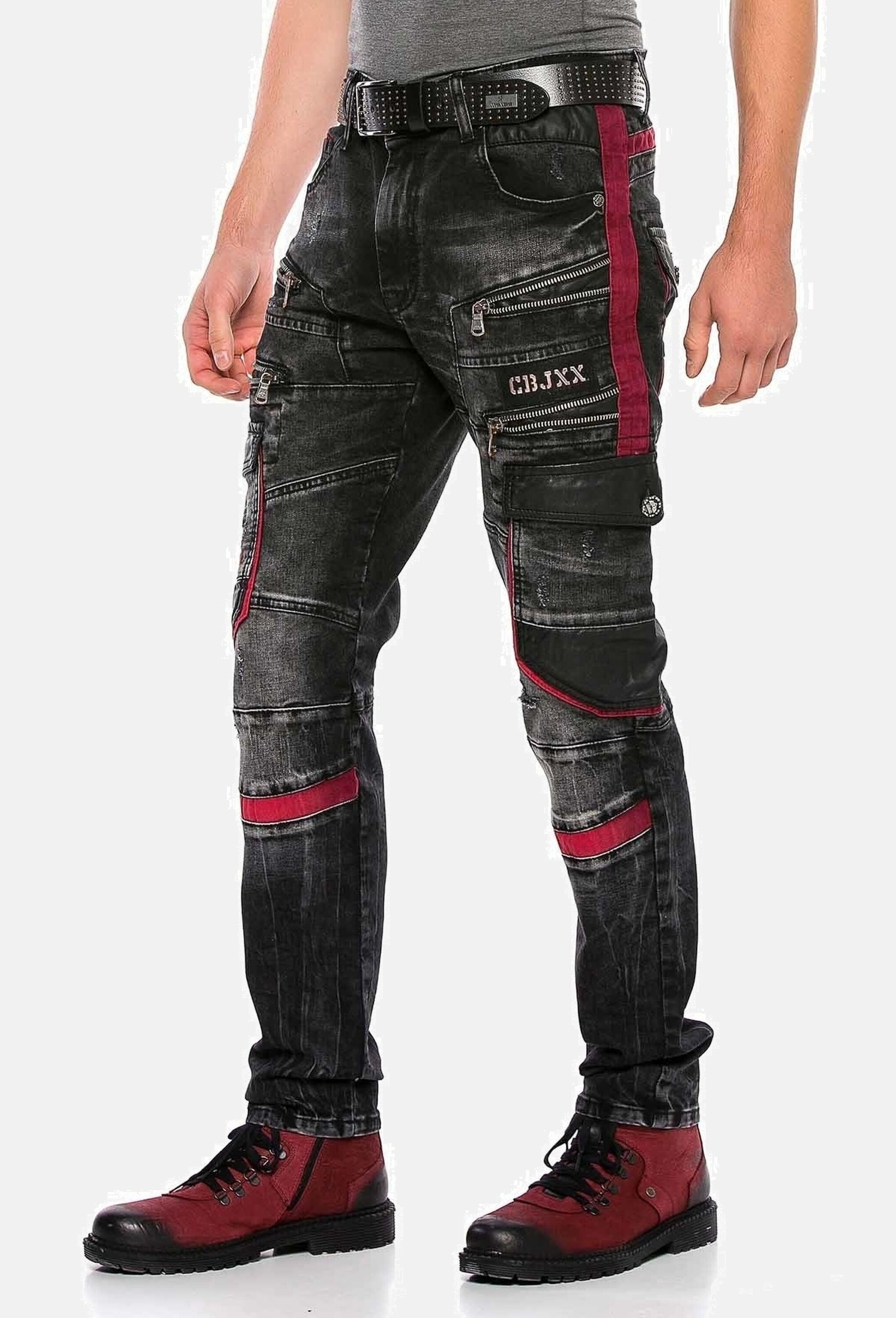 Cipo & Baxx Straight-Jeans »Cipo & Baxx Jeans« mit auffälligen Elementen, CD561