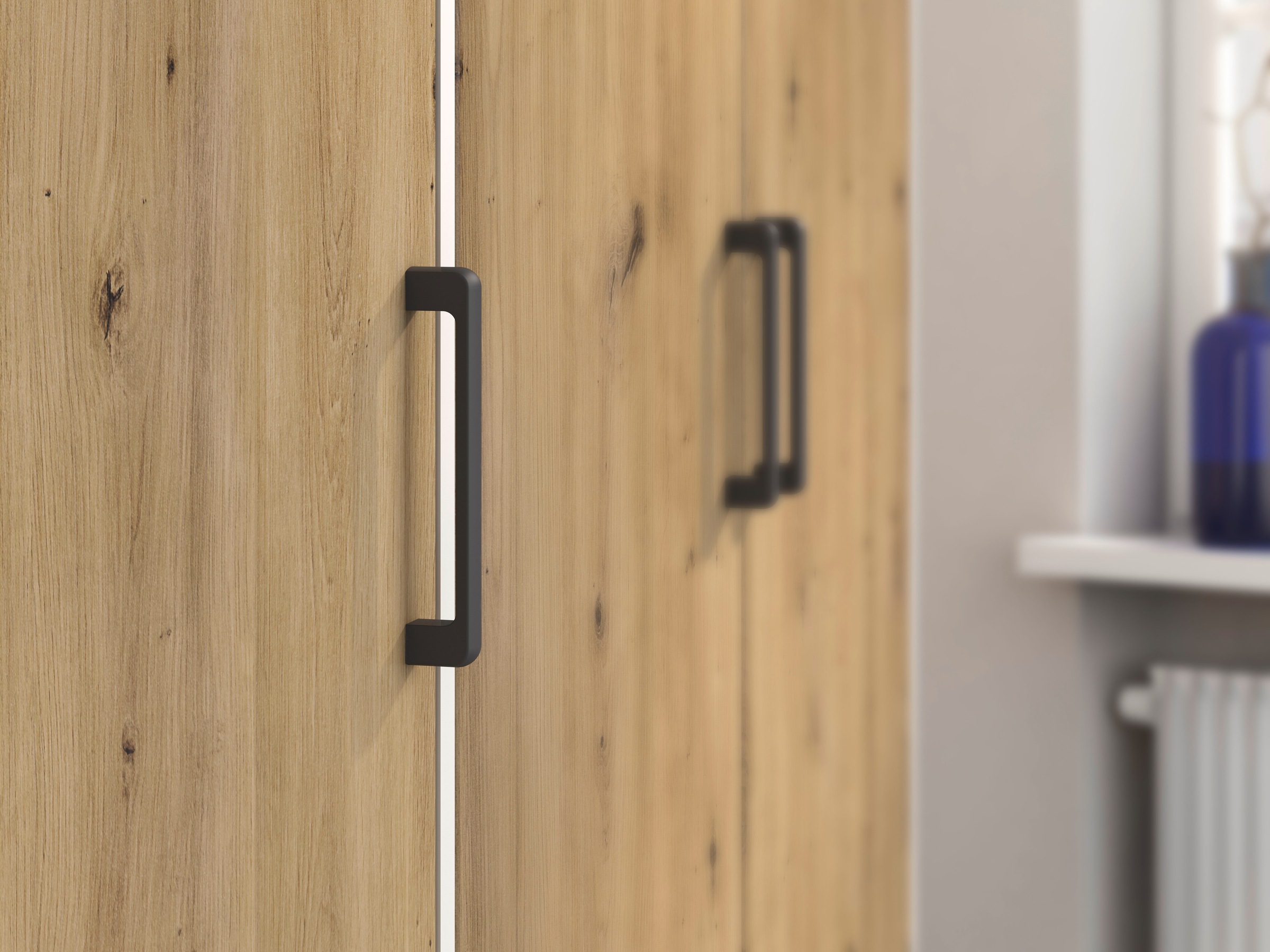 rauch Kleiderschrank »VOYAGER Garderobe Wäscheschrank TOPSELLER Schlafzimmer«, (in 3 verschiedenen Ausstattungen BASIC/CLASSIC/PREMIUM), Schrank mit modernen Griffen in viel Stauraum MADE IN GERMANY
