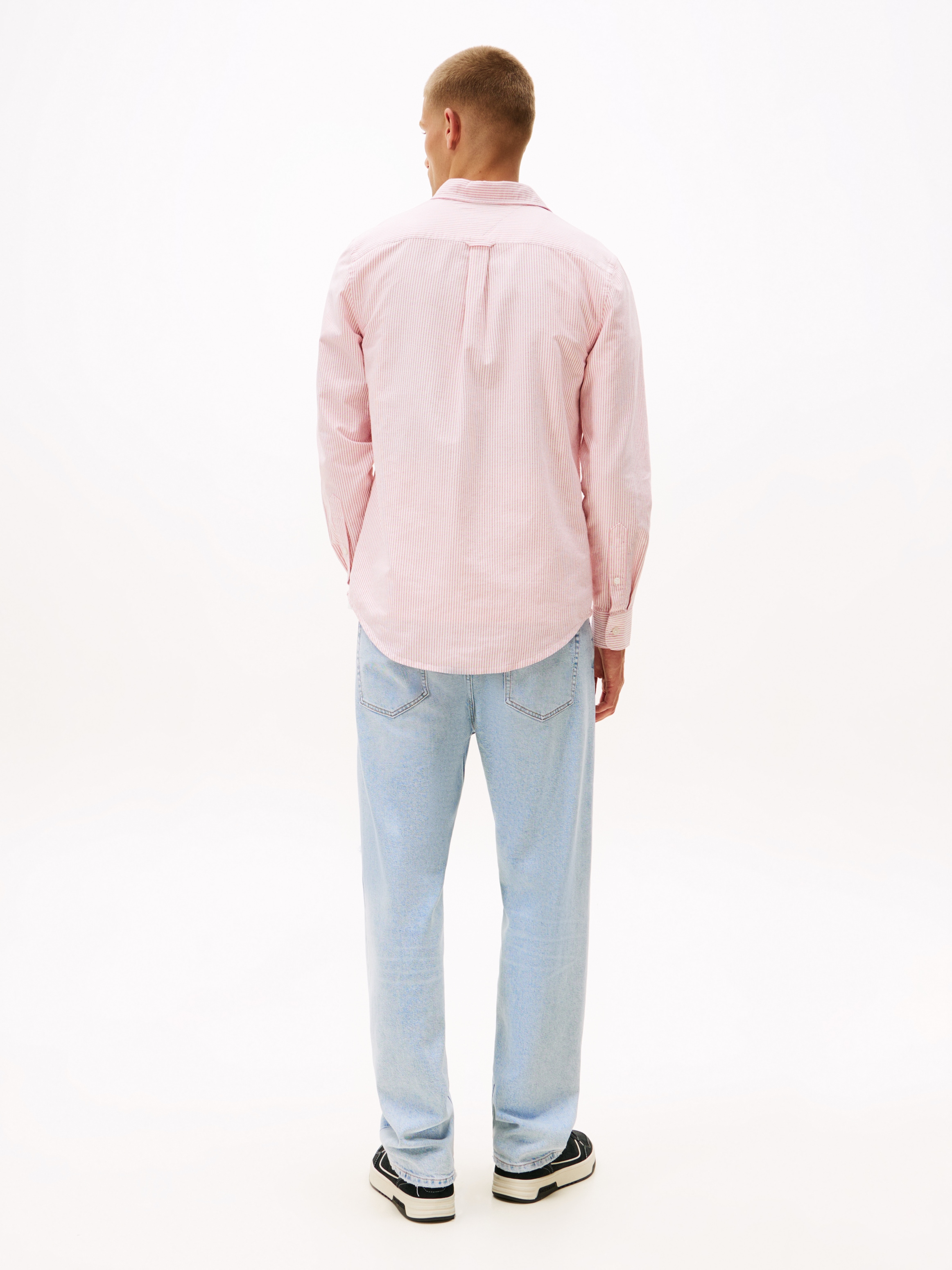 Tommy Jeans Langarmhemd »TJM SLIM STRIPE OXFORD SHIRT EXT« Mit Button-Down-Kragen