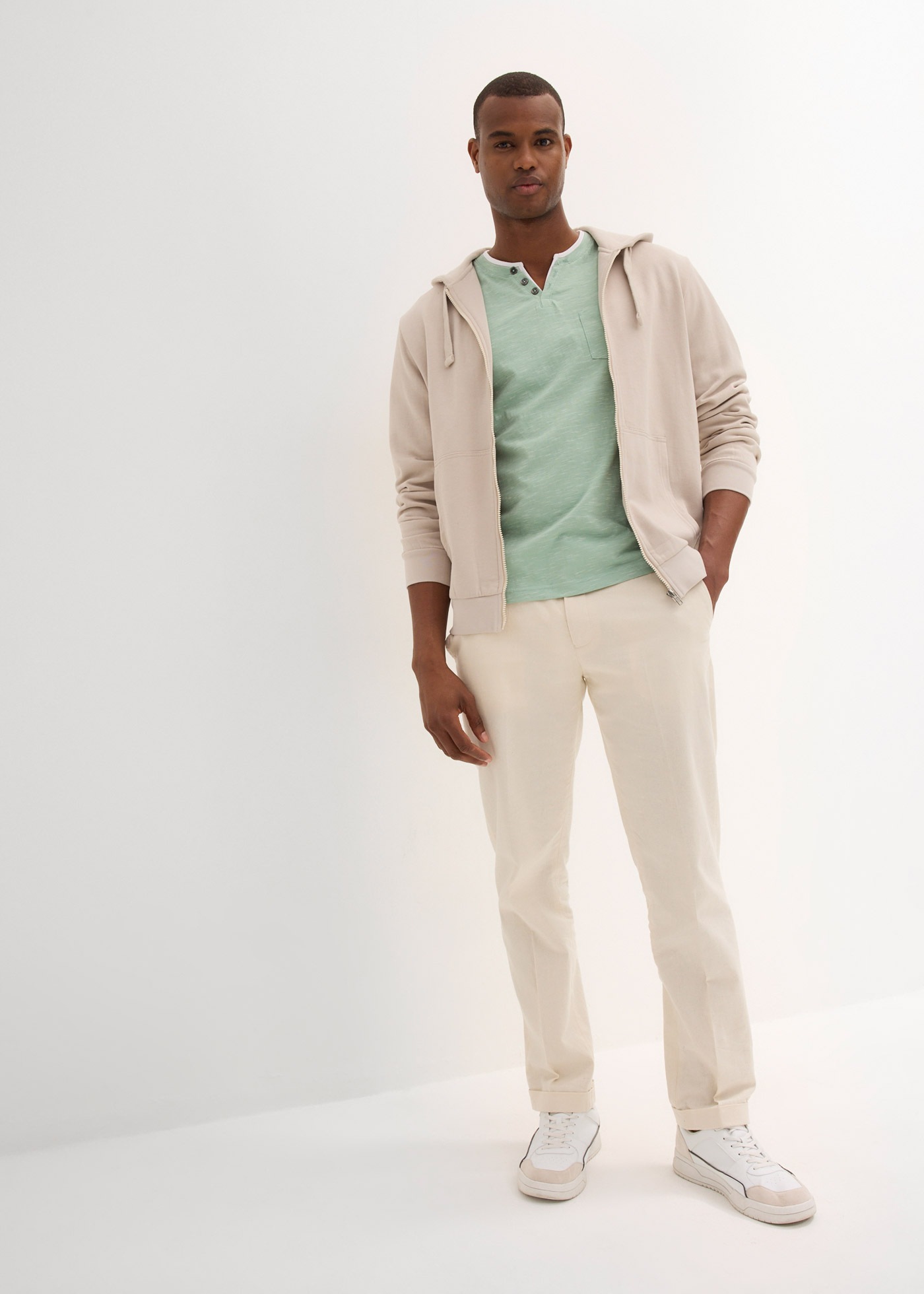 bonprix 2-in-1-Shirt »2 in 1 Shirt, Kurzarm« Regular Fit, mit Brusttasche, Henley-Stil, Lagen-Look