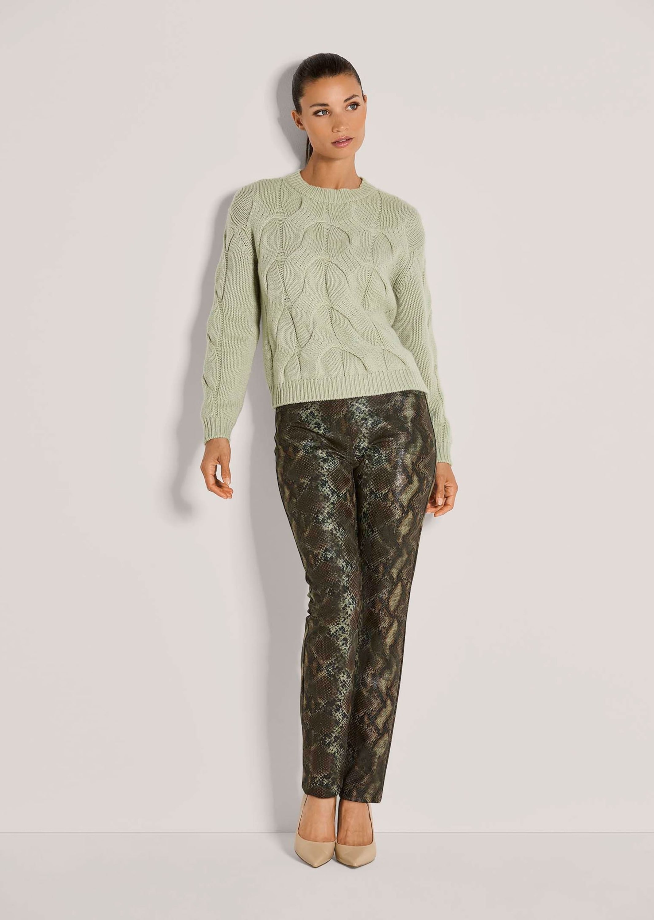 MADELEINE Longpullover »Strickpullover Moderner Wollpullover mit Zopfmuster«