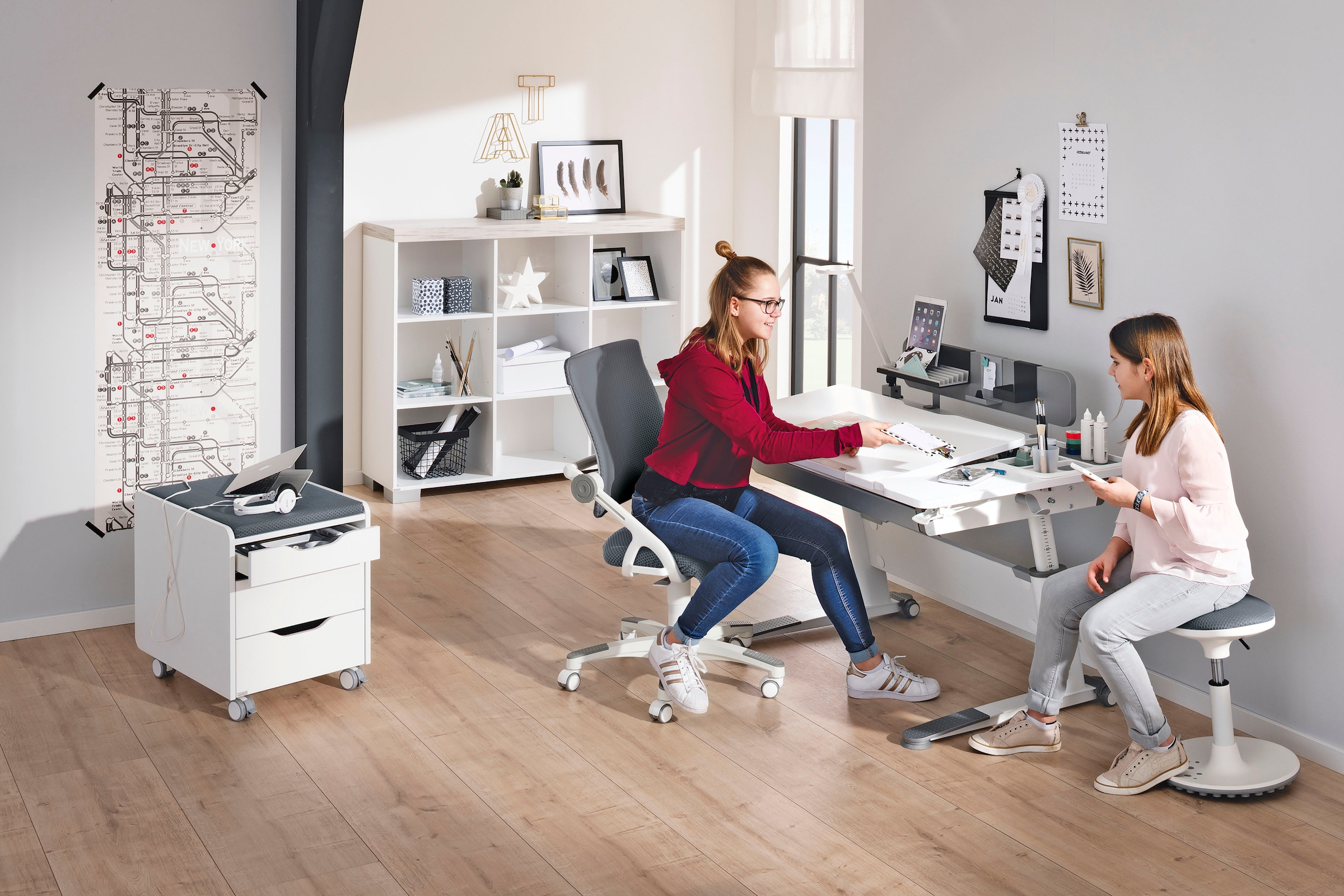 PAIDI Kinderstuhl »YVO in verschiedenen Farben, mitwachsend & ergonomisch« () waschbare Bezügen, tiefen- & höhenverstellbarer Schreibtischstuhl
