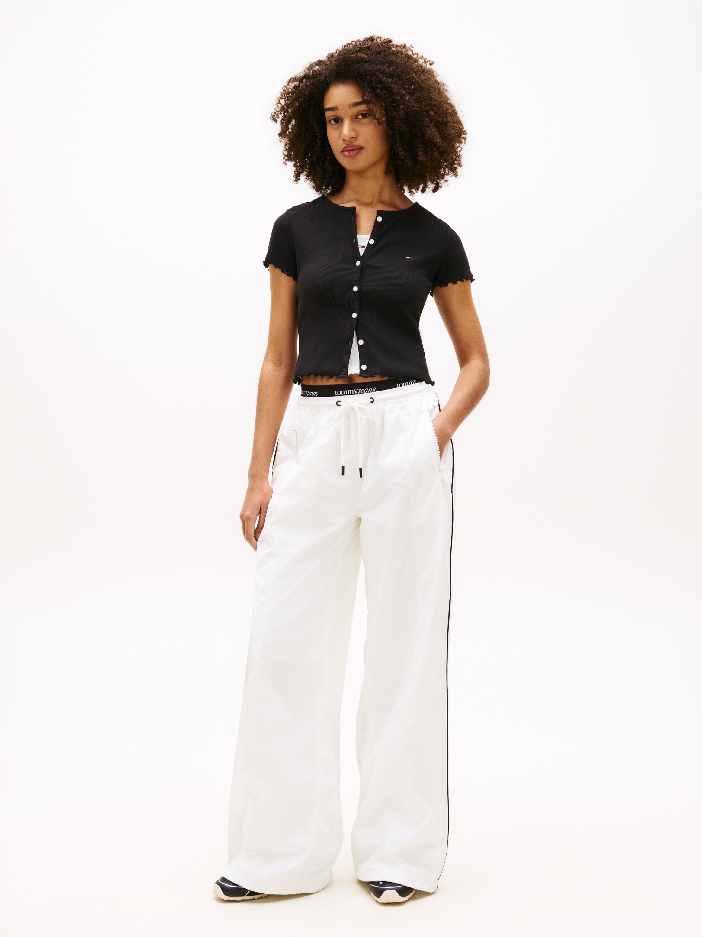 Tommy Jeans Kurzarmshirt »TJW SS RIB TOP IM« mit gerippter Struktur, Slim Fit