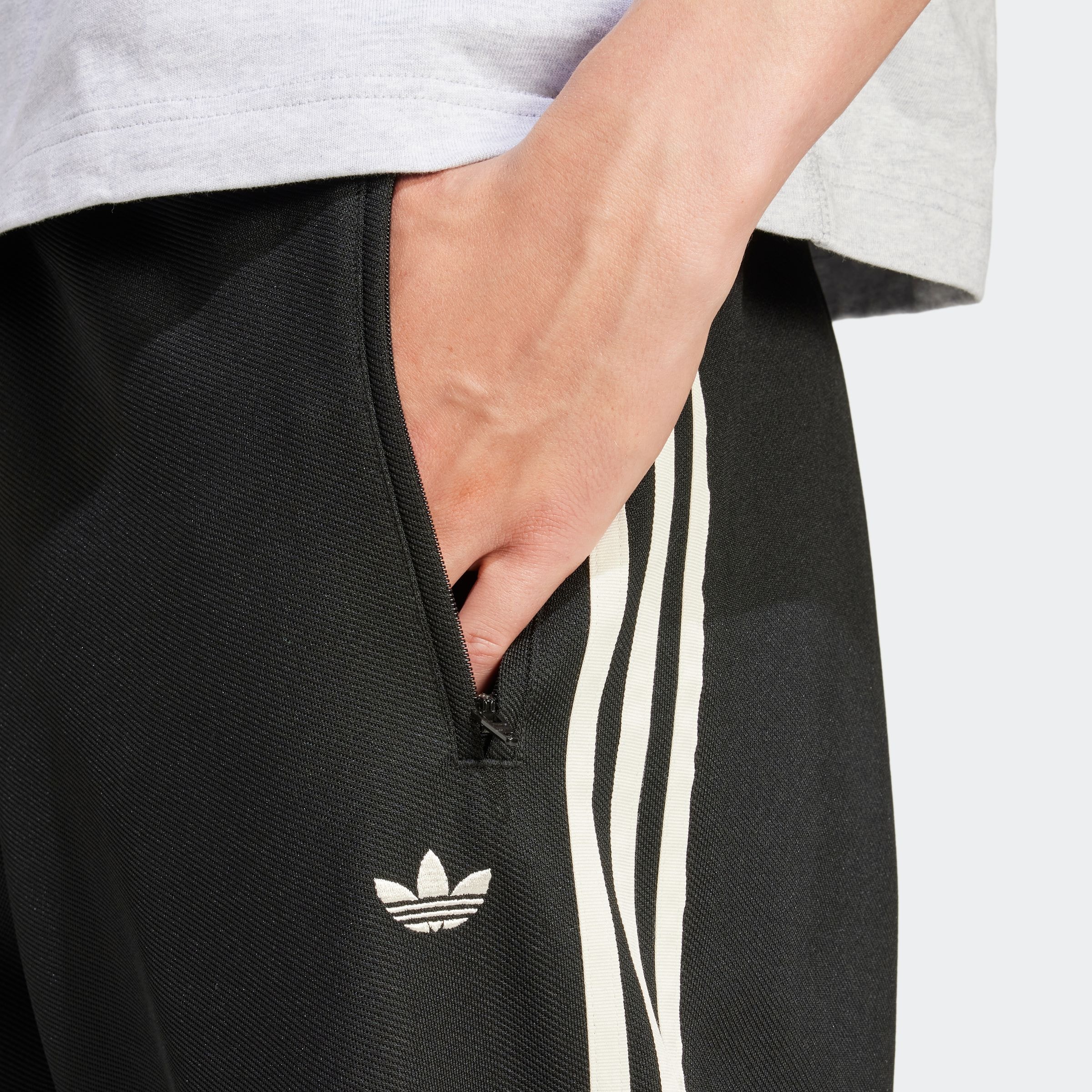 adidas Originals Trainingshose »TRACKPANT«, (1 tlg.)