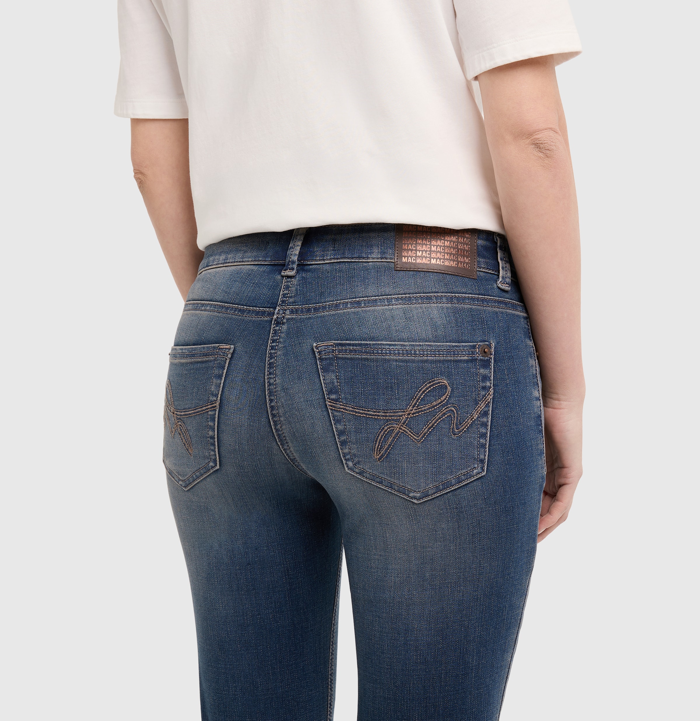 MAC Slim-fit-Jeans »CARRIE straight« Atmungsaktiver Ganzjahres-Denim