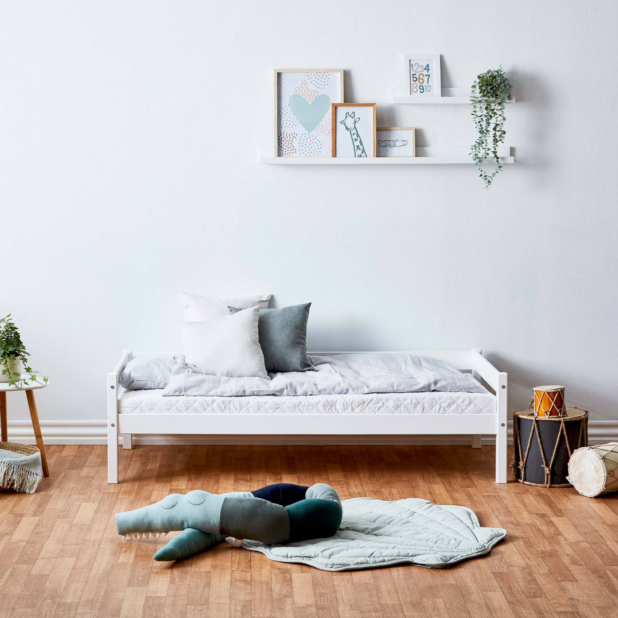 Lüttenhütt Kinderbett »ECO One, Einzelbett, skandinavisches Design«, wahlweise mit Matratze, Liegefläche 70x160 cm