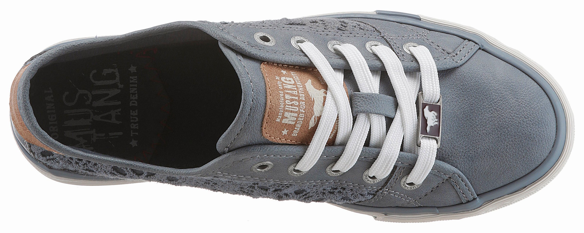 Mustang Shoes Sneaker, mit sommerlicher Blütenapplikation