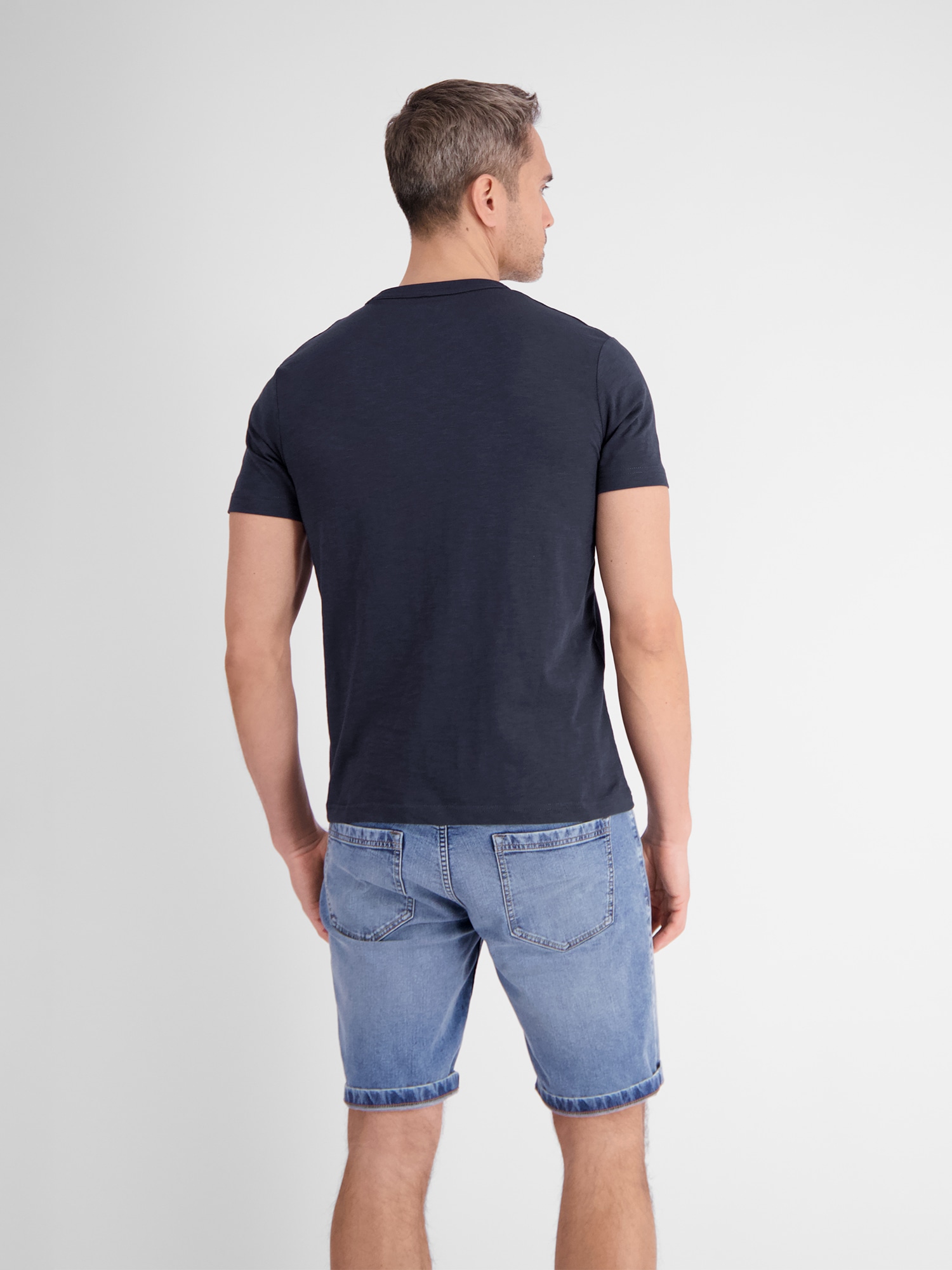 LERROS T-Shirt »LERROS Rundhals T-Shirt für Herren mit Palmenprint«