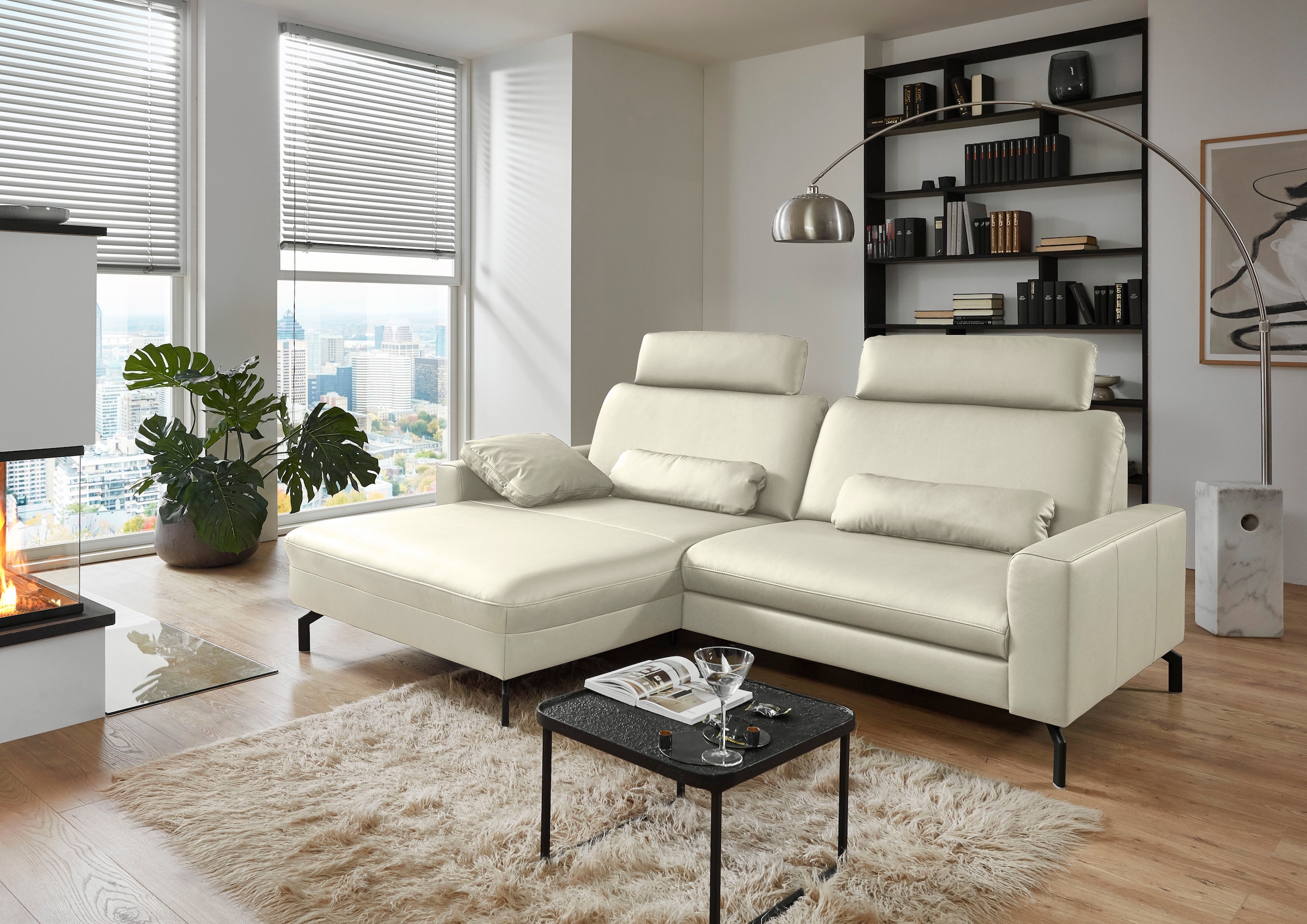 Die PlanBar Ecksofa »PN-EM20028 L-Form mit Kopfstützen«, wahlweise mit motorischem Canape