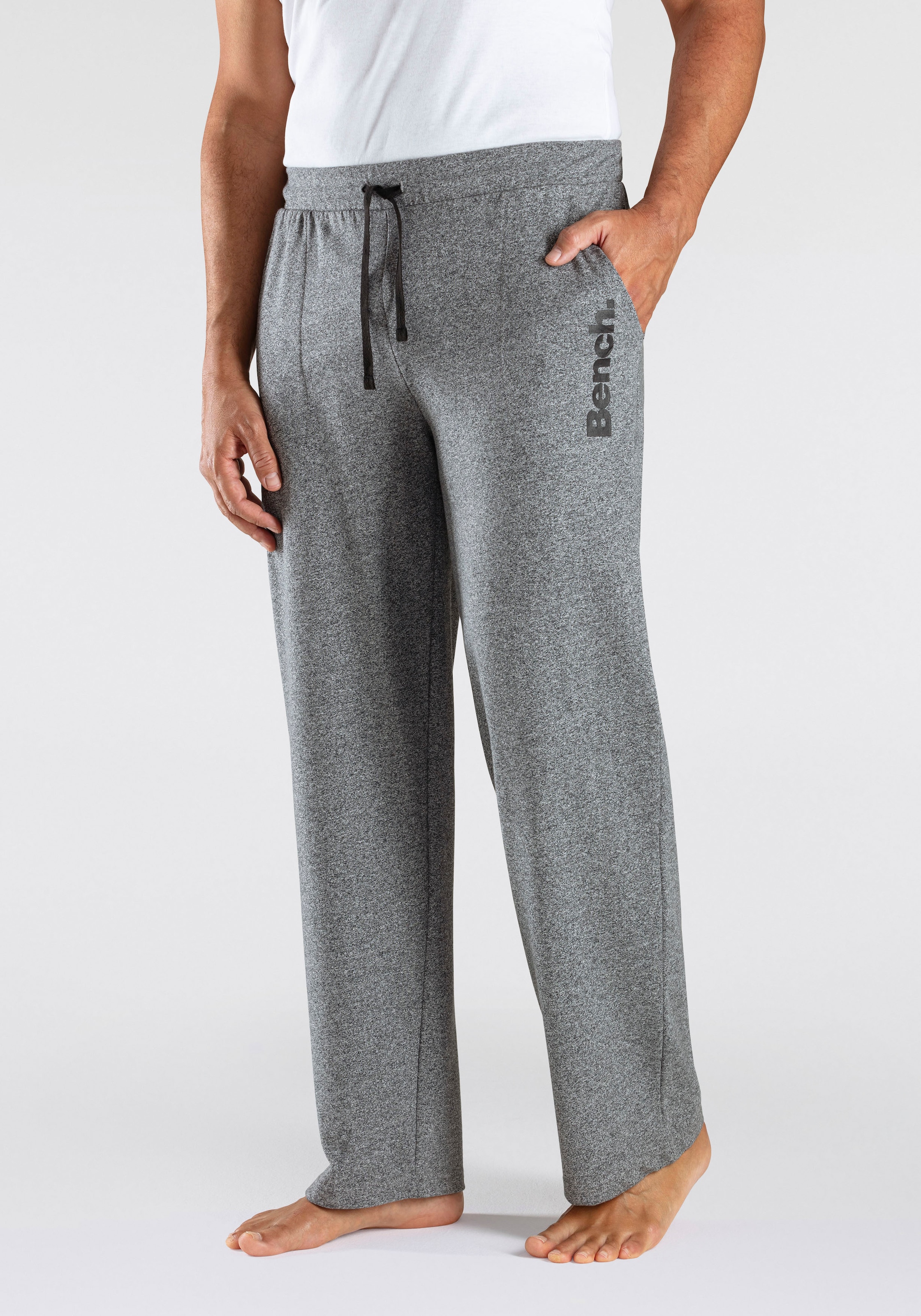 Bench. Loungewear Relaxhose, aus leichter Sweat-Qualität