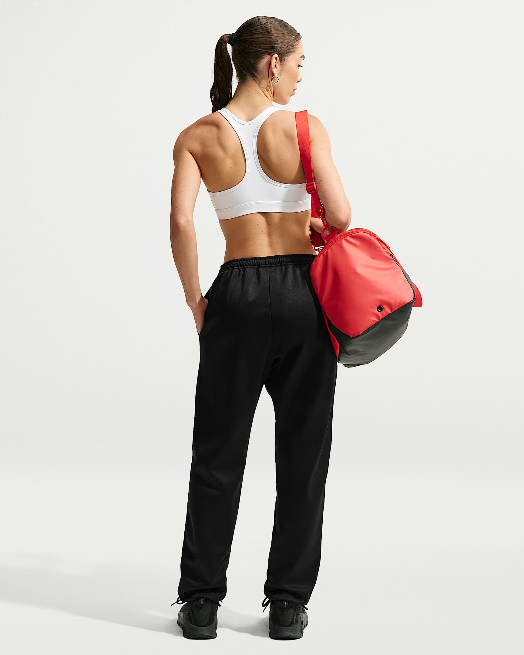Nike Jogginghose »W NK TF STDO FLC SPT MR CF PNT«  für Fitness und Streetwear, Jogginghose