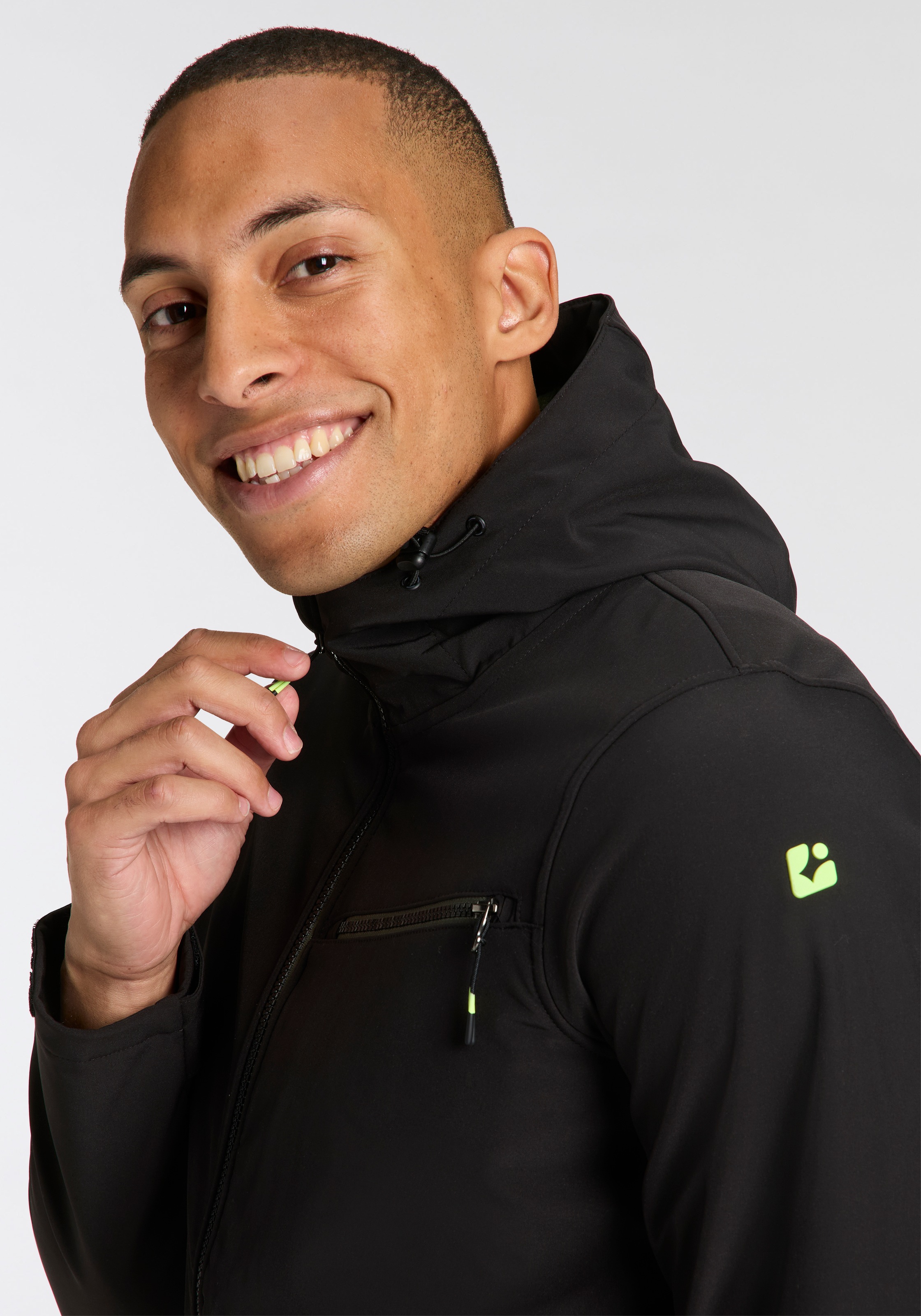 Killtec Softshelljacke, mit Kapuze