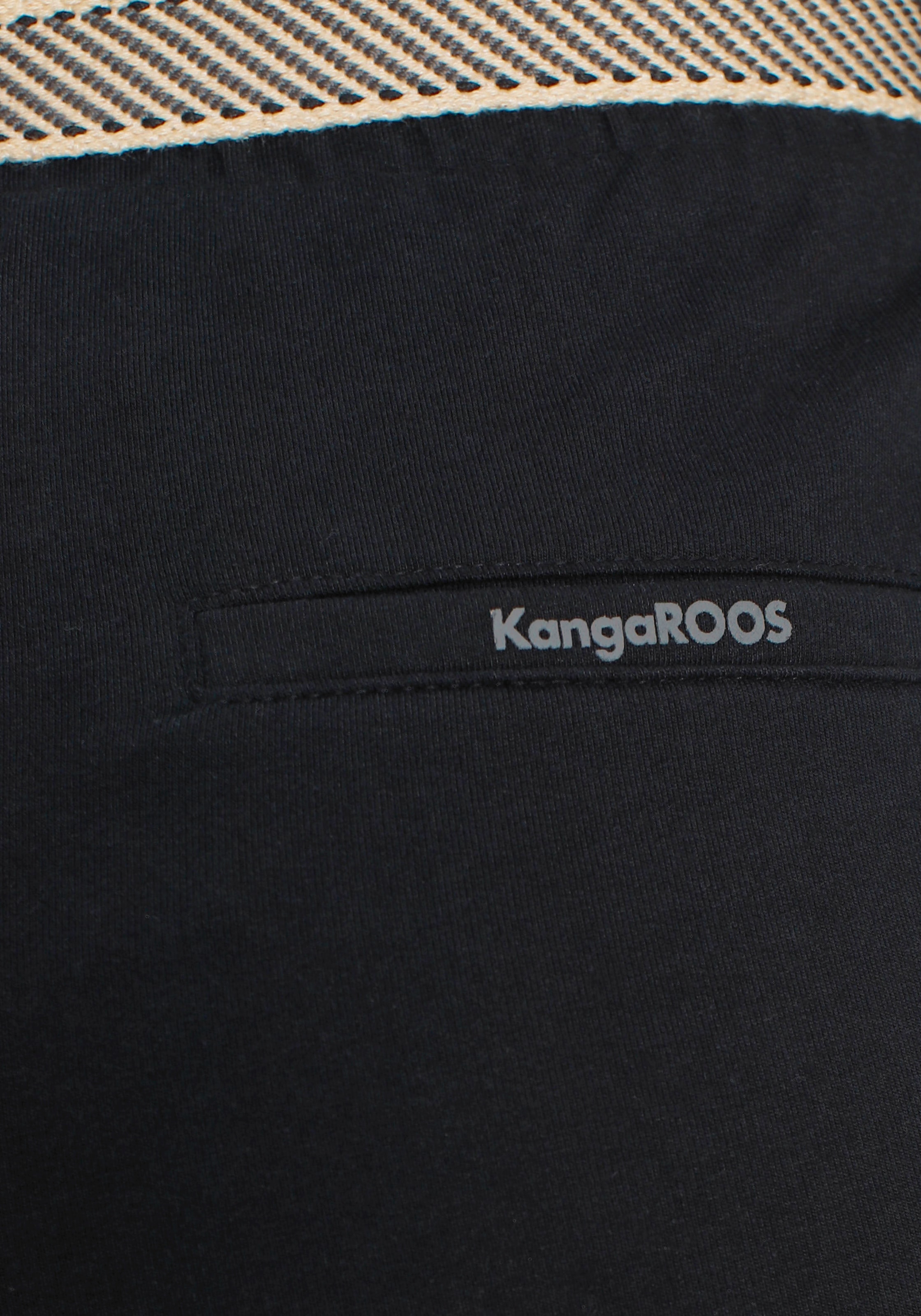 KangaROOS Jogger Pants, (2 tlg., mit Gürtel), im lässigen konfektionierten  Look - NEUE KOLLEKTION bestellen bei OTTO